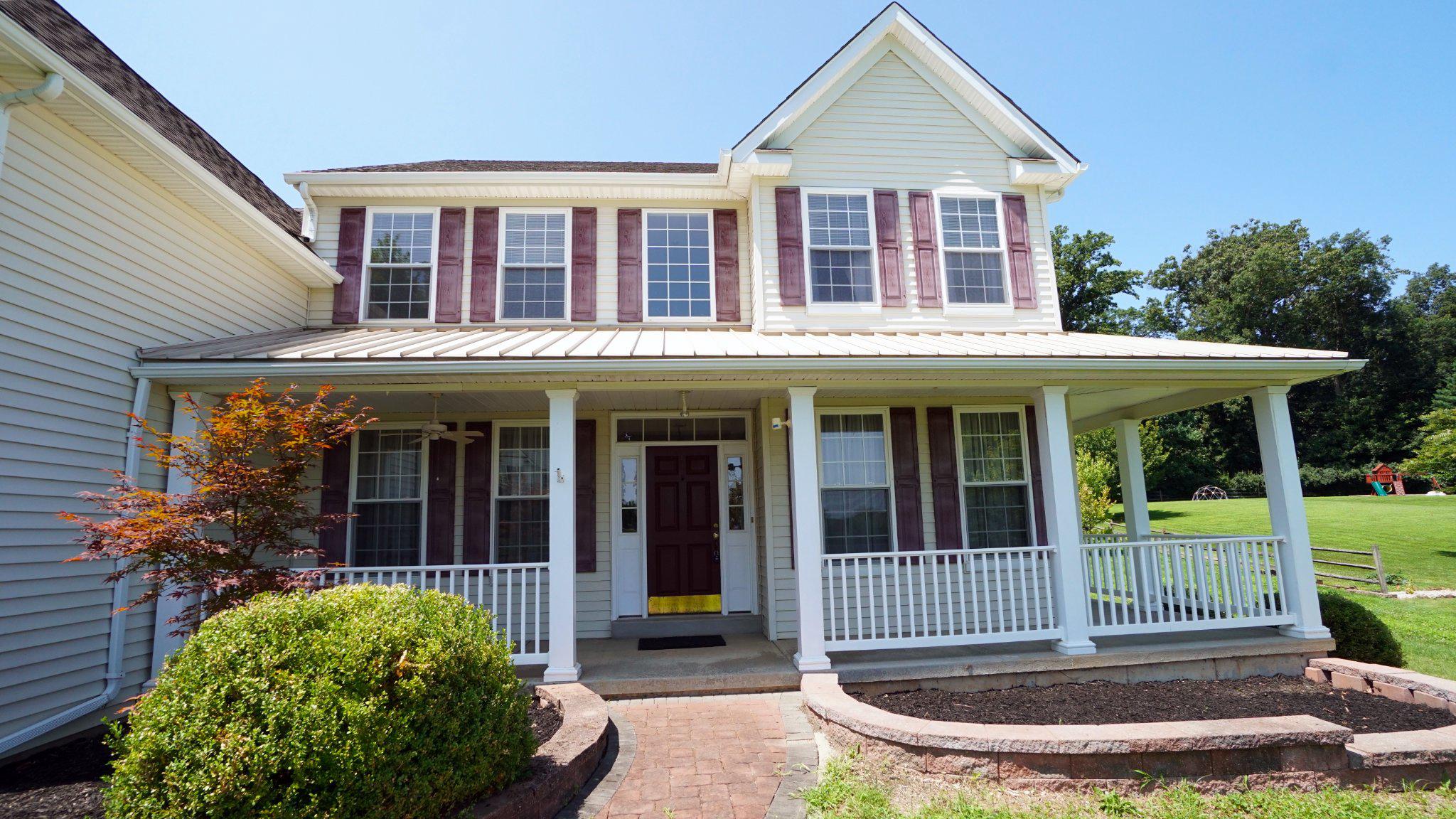 412 BUTTONWOOD LANE
