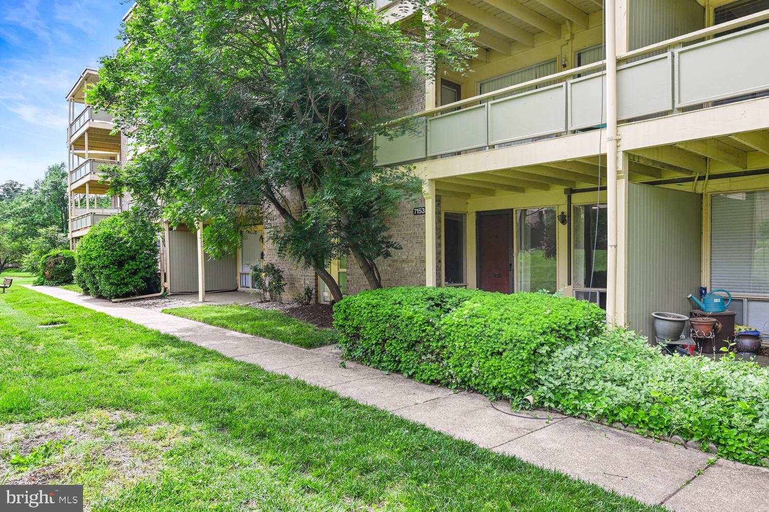 HOLLY HILL CONDOMINIUMS - Residential Lease