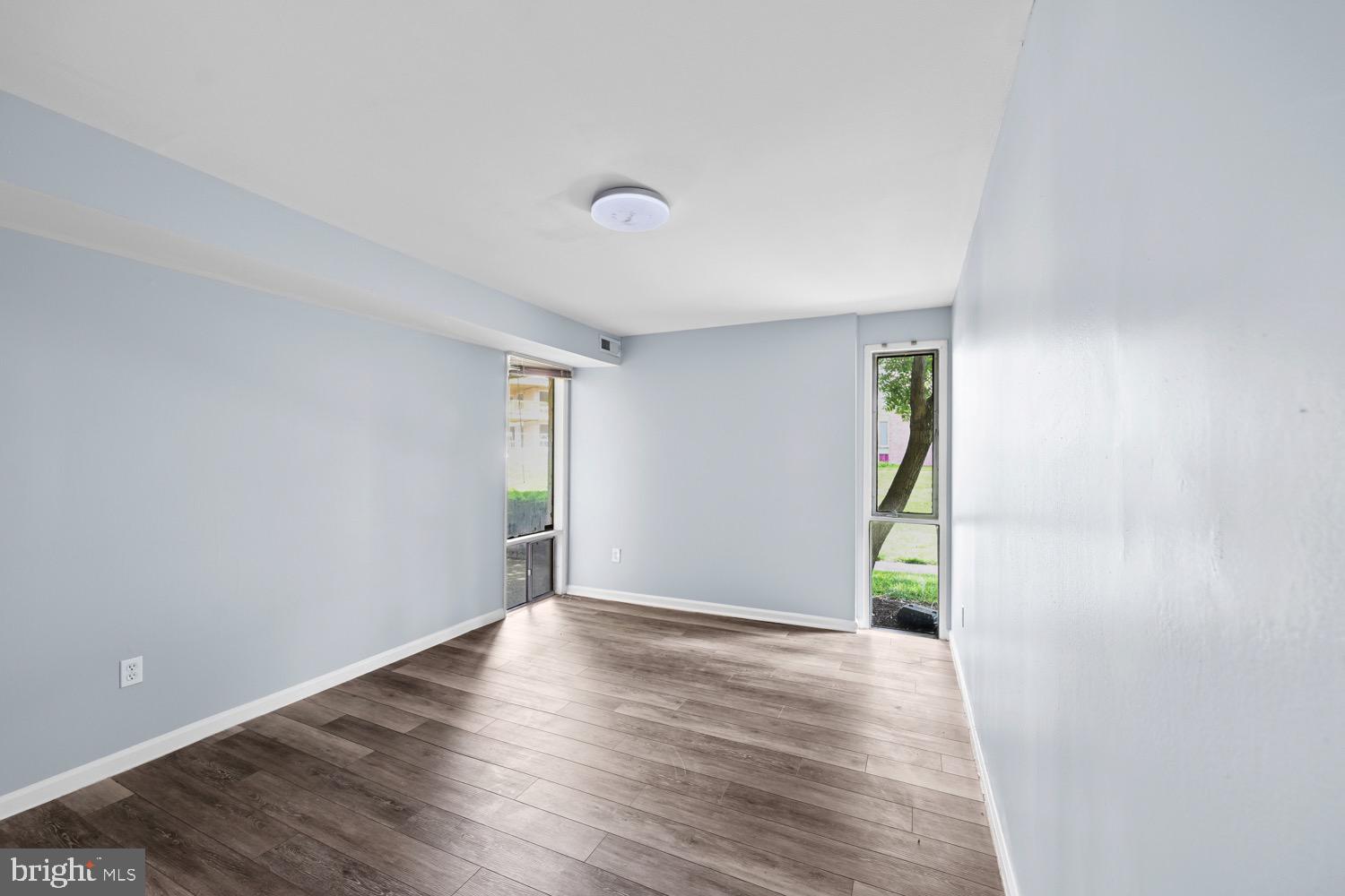 HOLLY HILL CONDOMINIUMS - Residential Lease