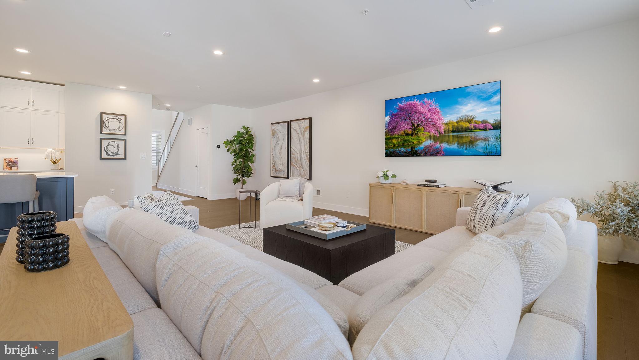 DOYLESTOWN WALK - Residential