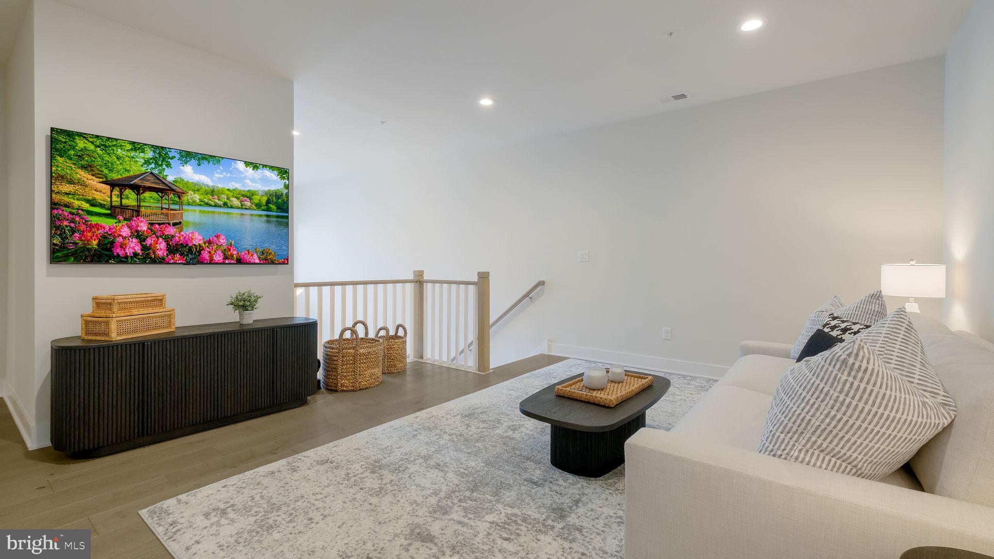 DOYLESTOWN WALK - Residential