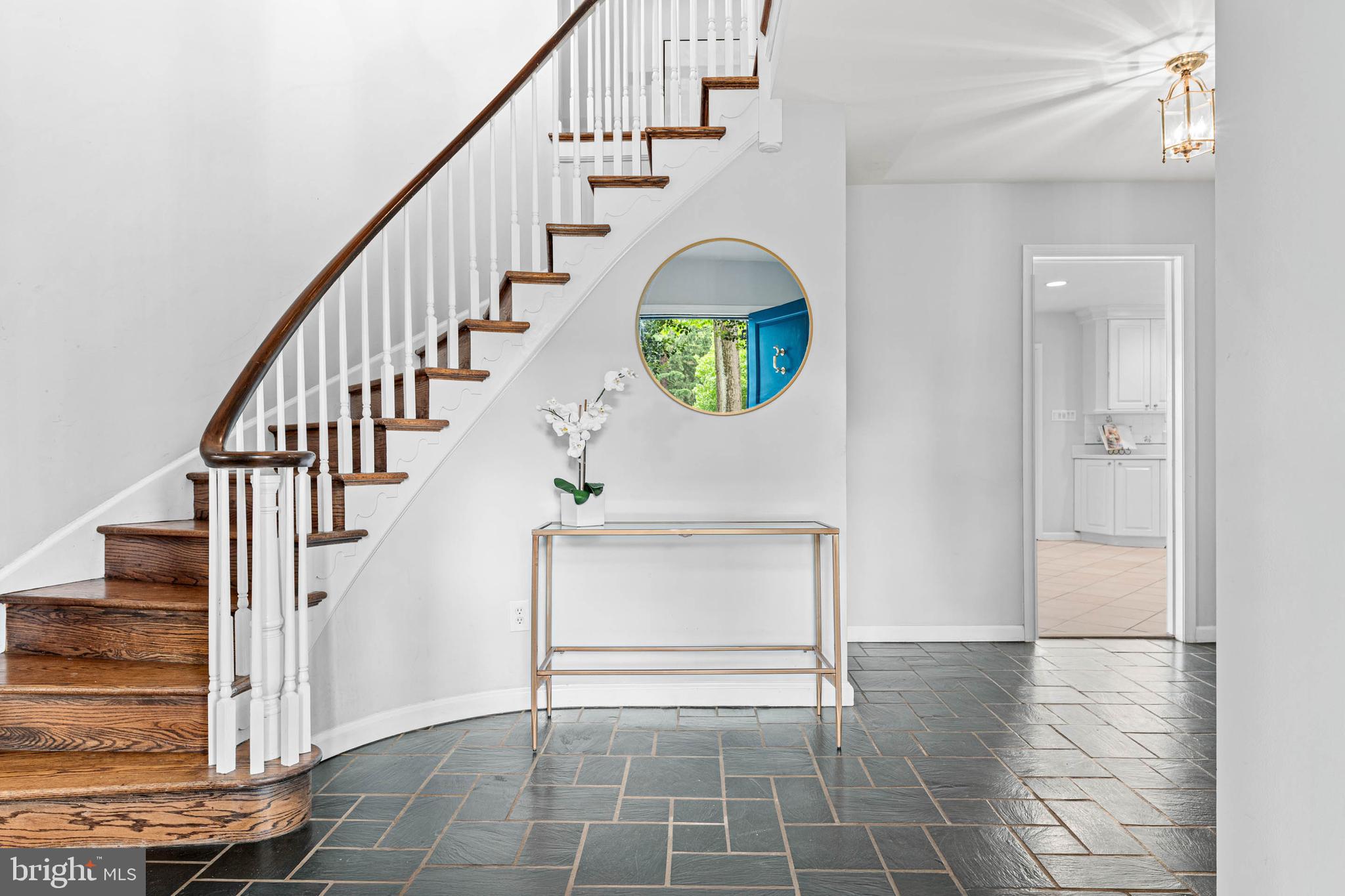 GLENHARDIE - Residential