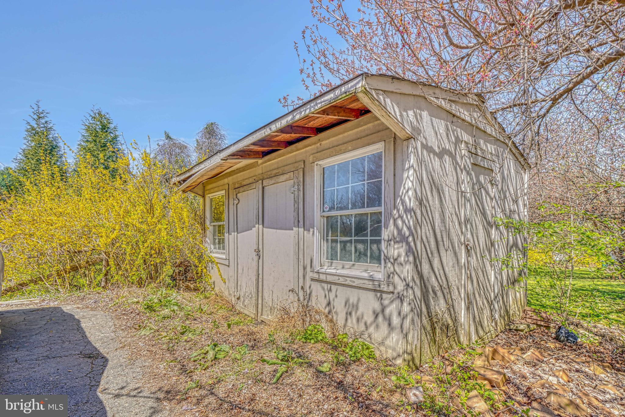 COOL SPRINGS - Residential