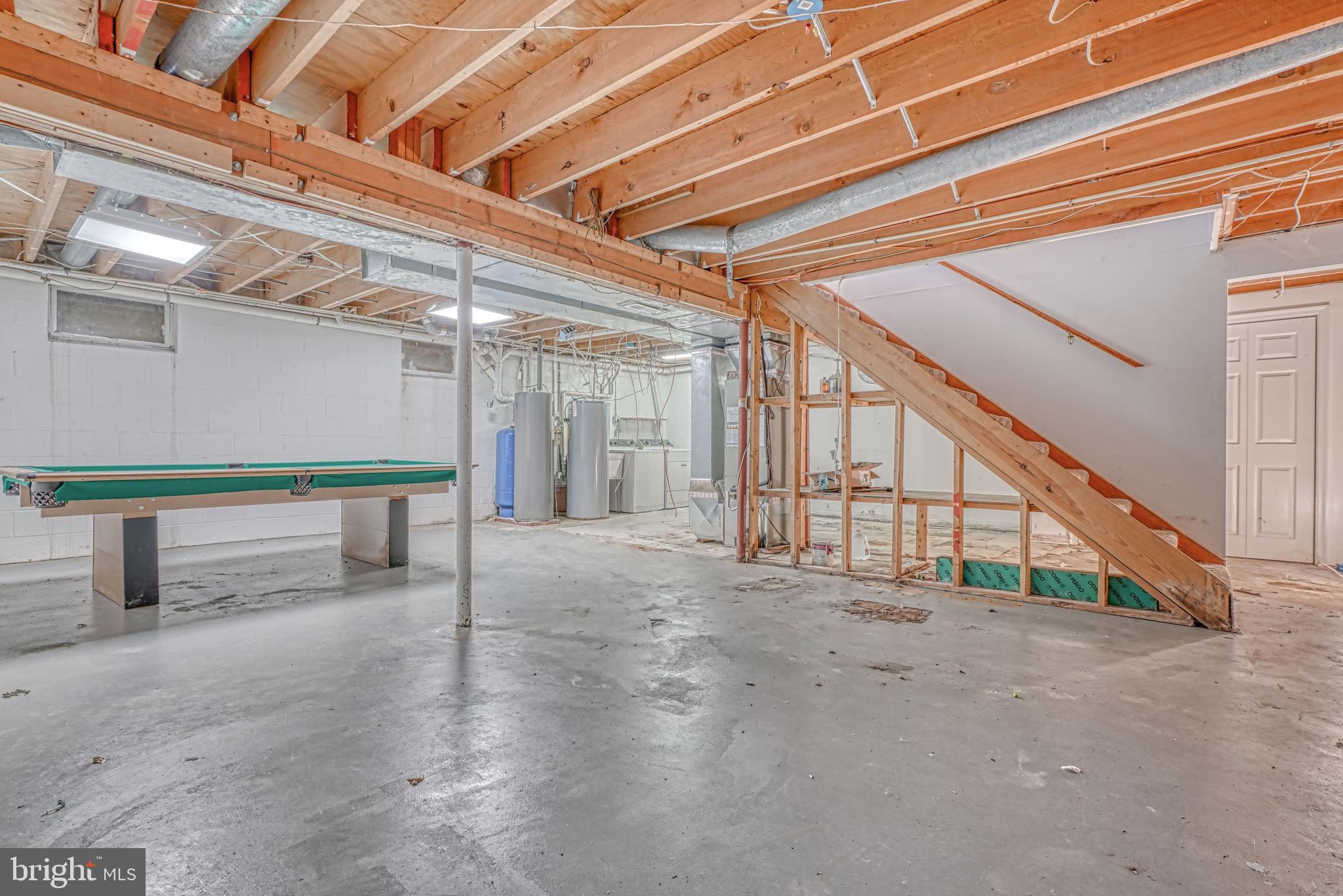 COOL SPRINGS - Residential