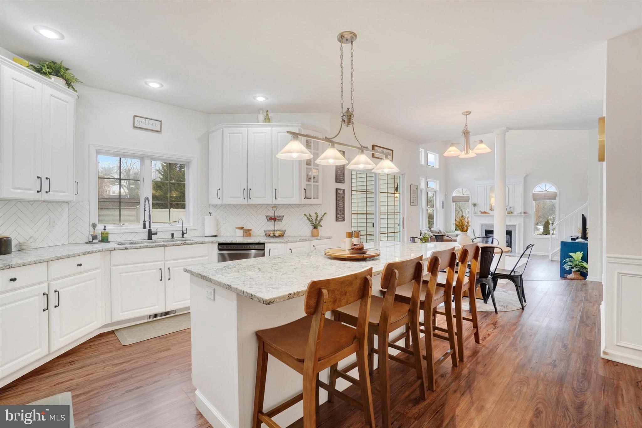 VICTORIAS POND - Residential