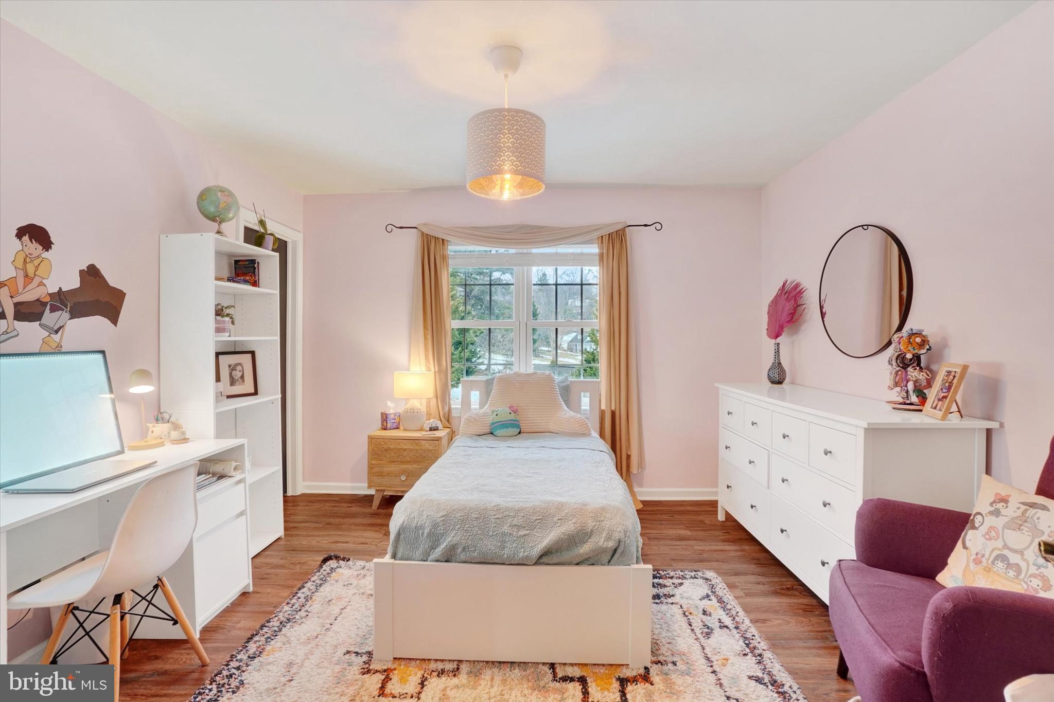 VICTORIAS POND - Residential