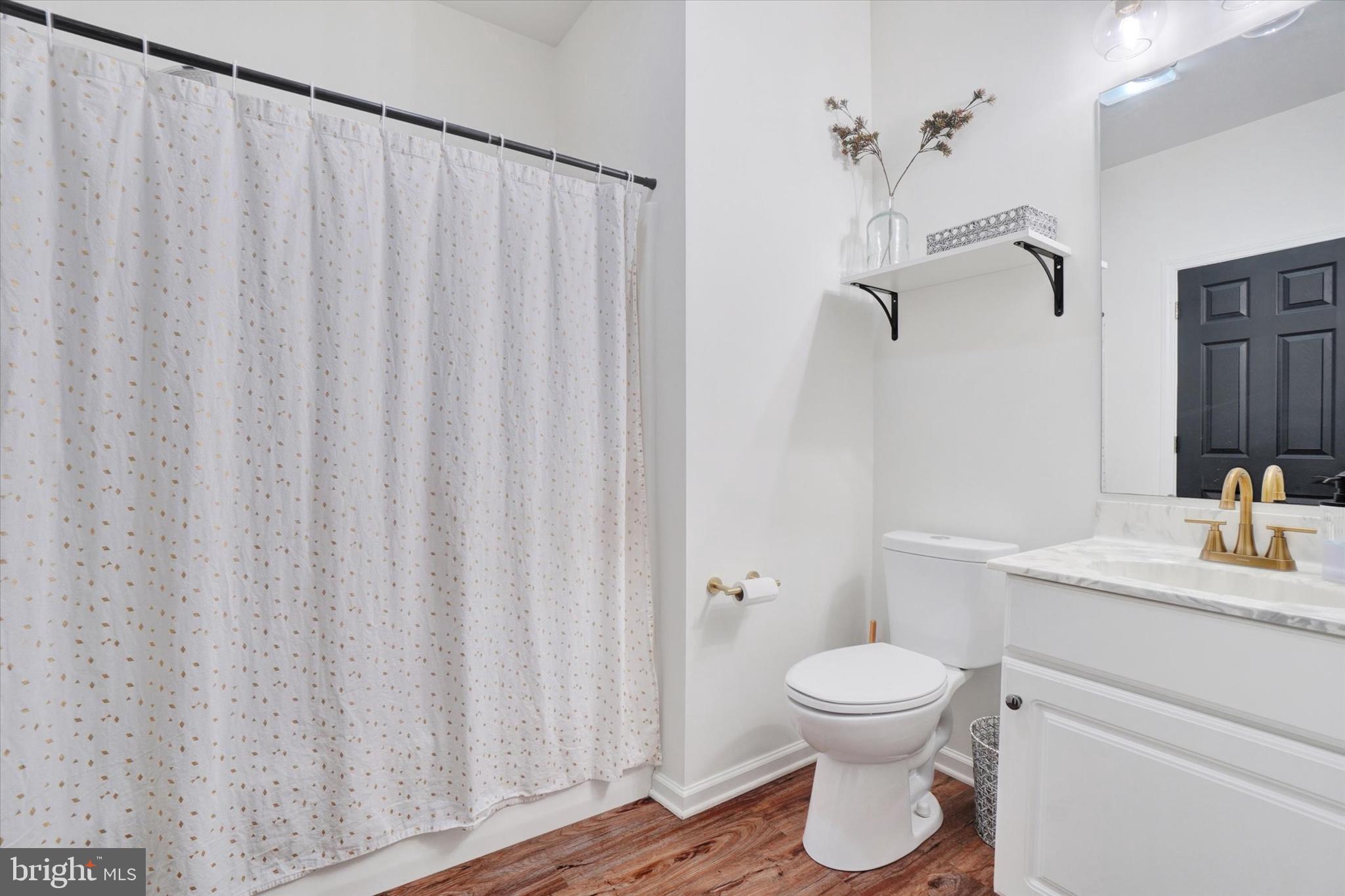 VICTORIAS POND - Residential