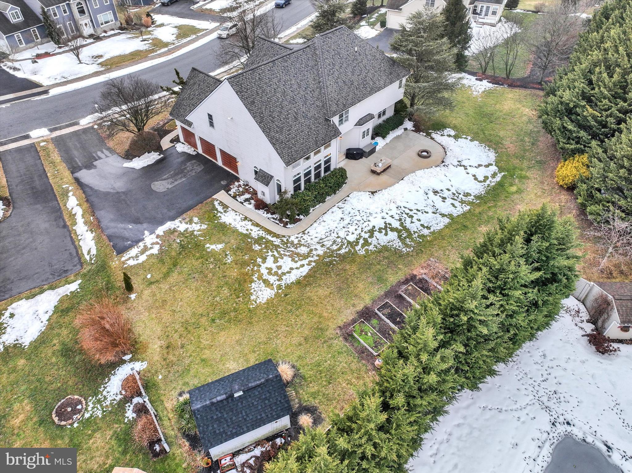 VICTORIAS POND - Residential