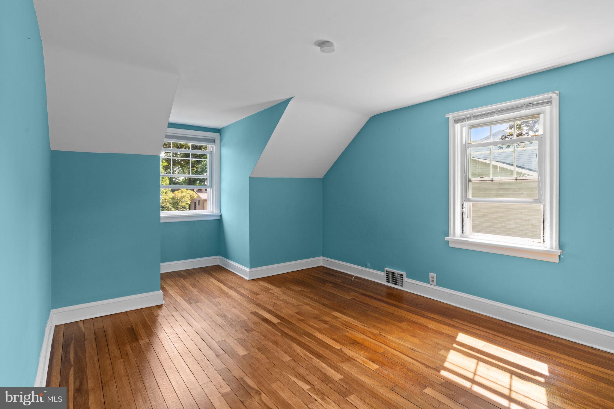 100 ACRE WOODS - Residential