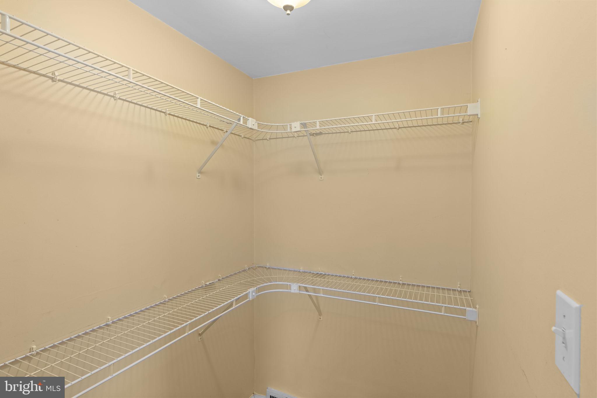 100 ACRE WOODS - Residential