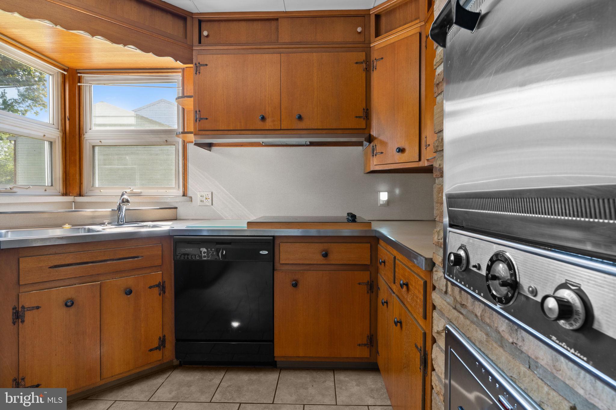 100 ACRE WOODS - Residential