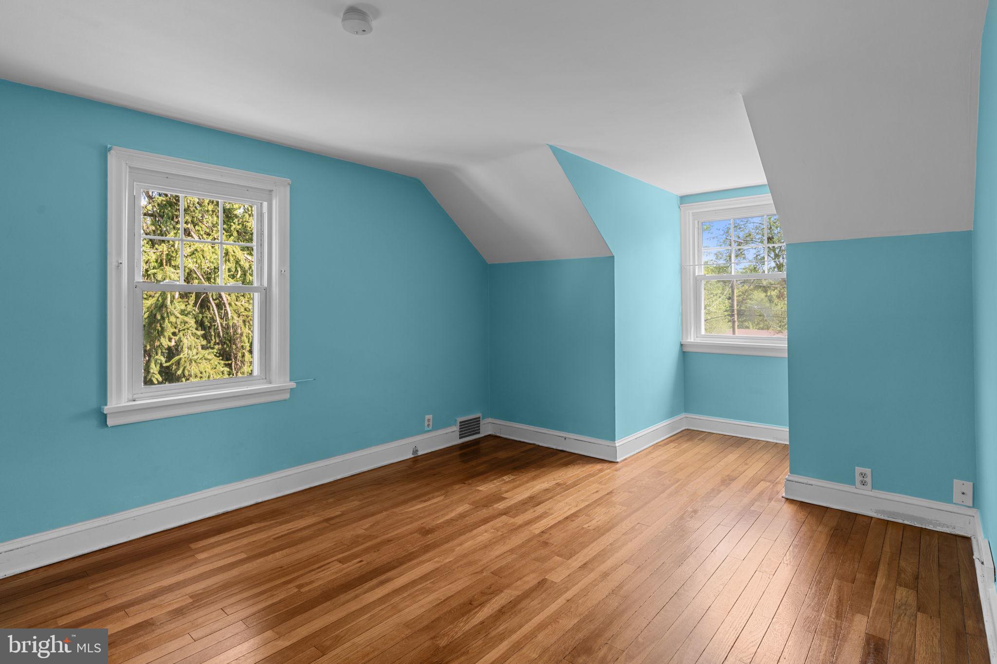 100 ACRE WOODS - Residential