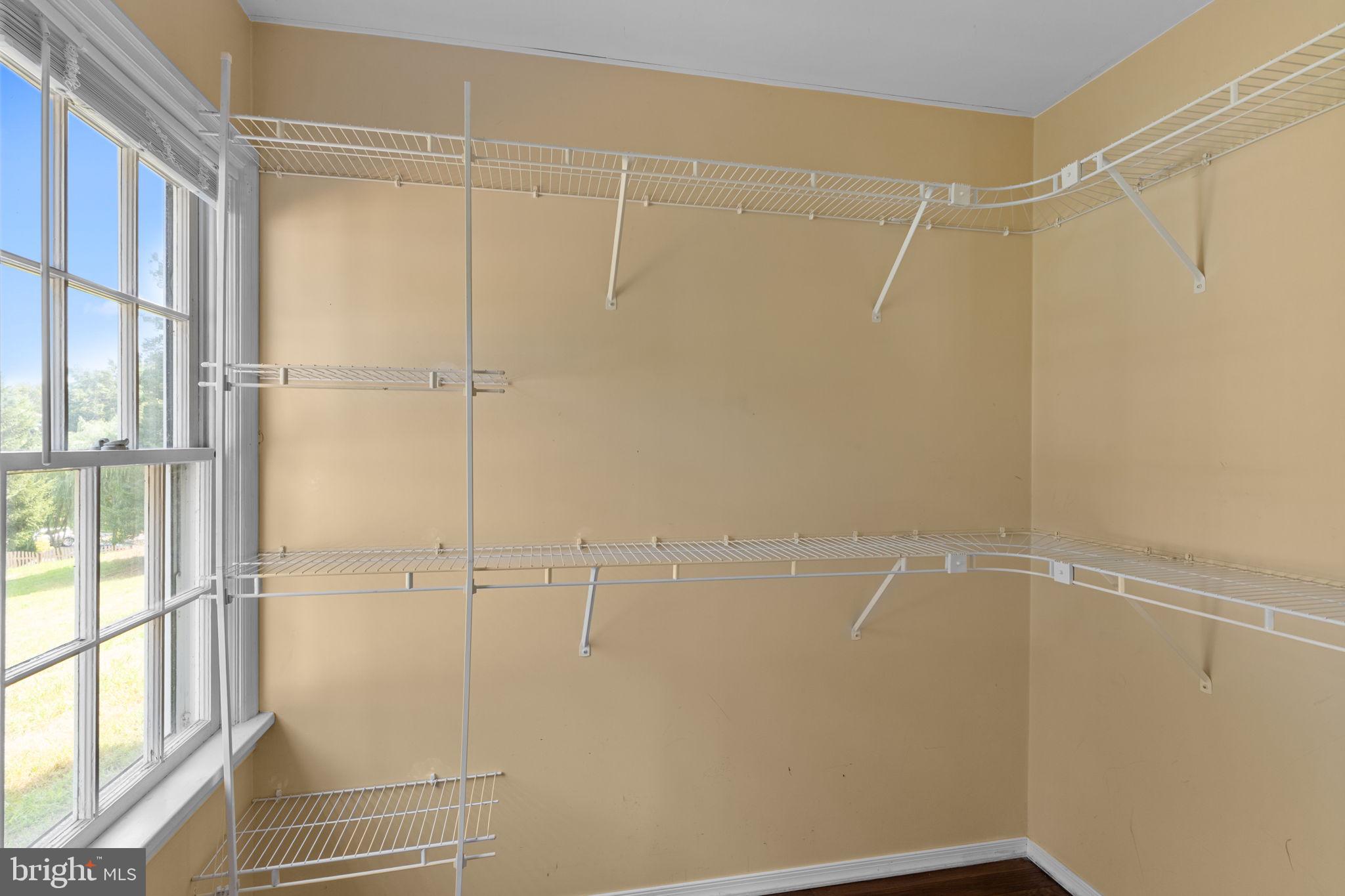 100 ACRE WOODS - Residential