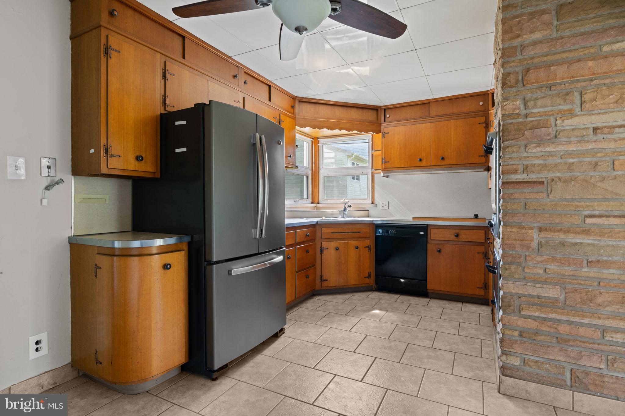 100 ACRE WOODS - Residential