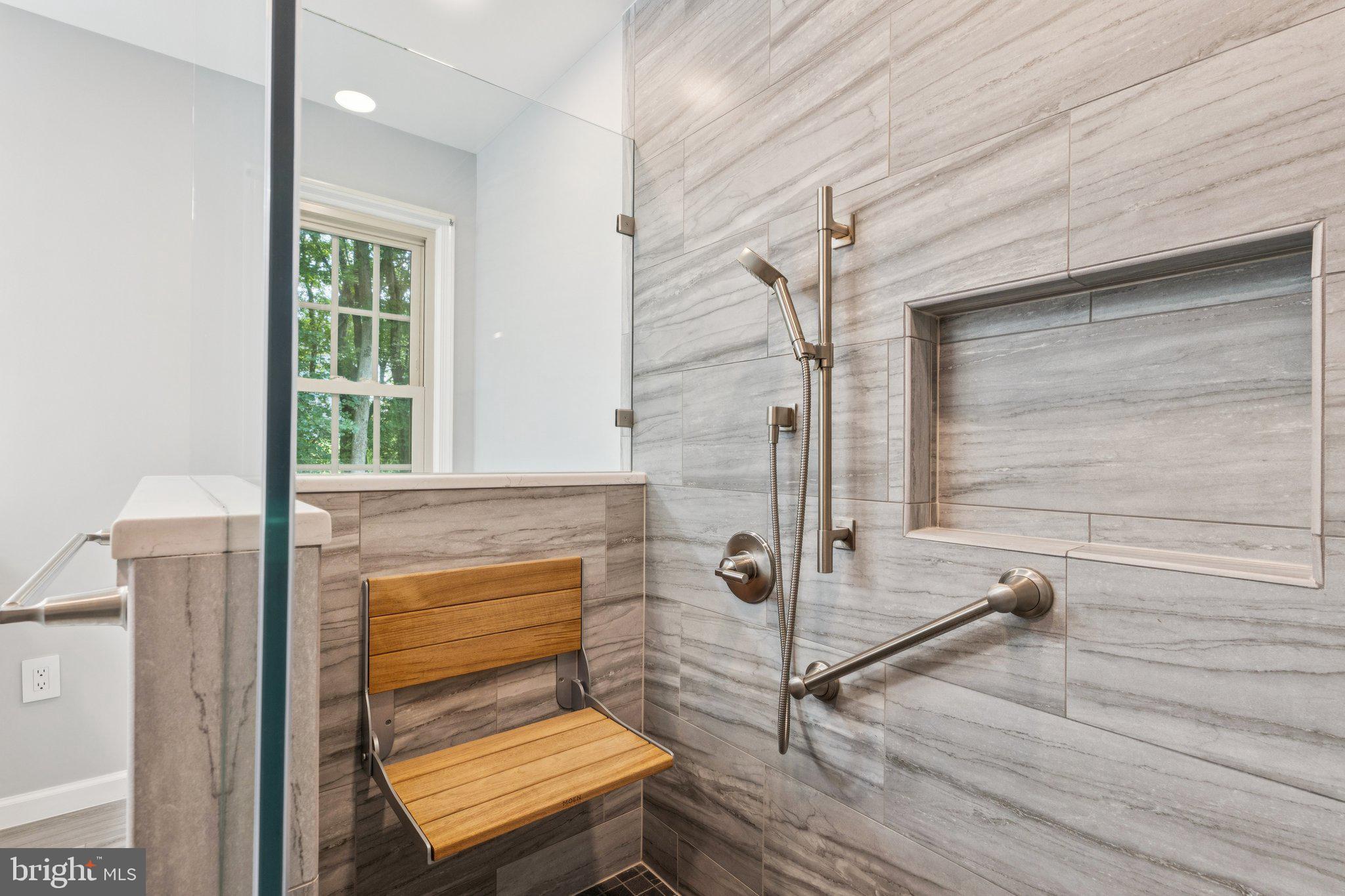 STONEGATE - Residential