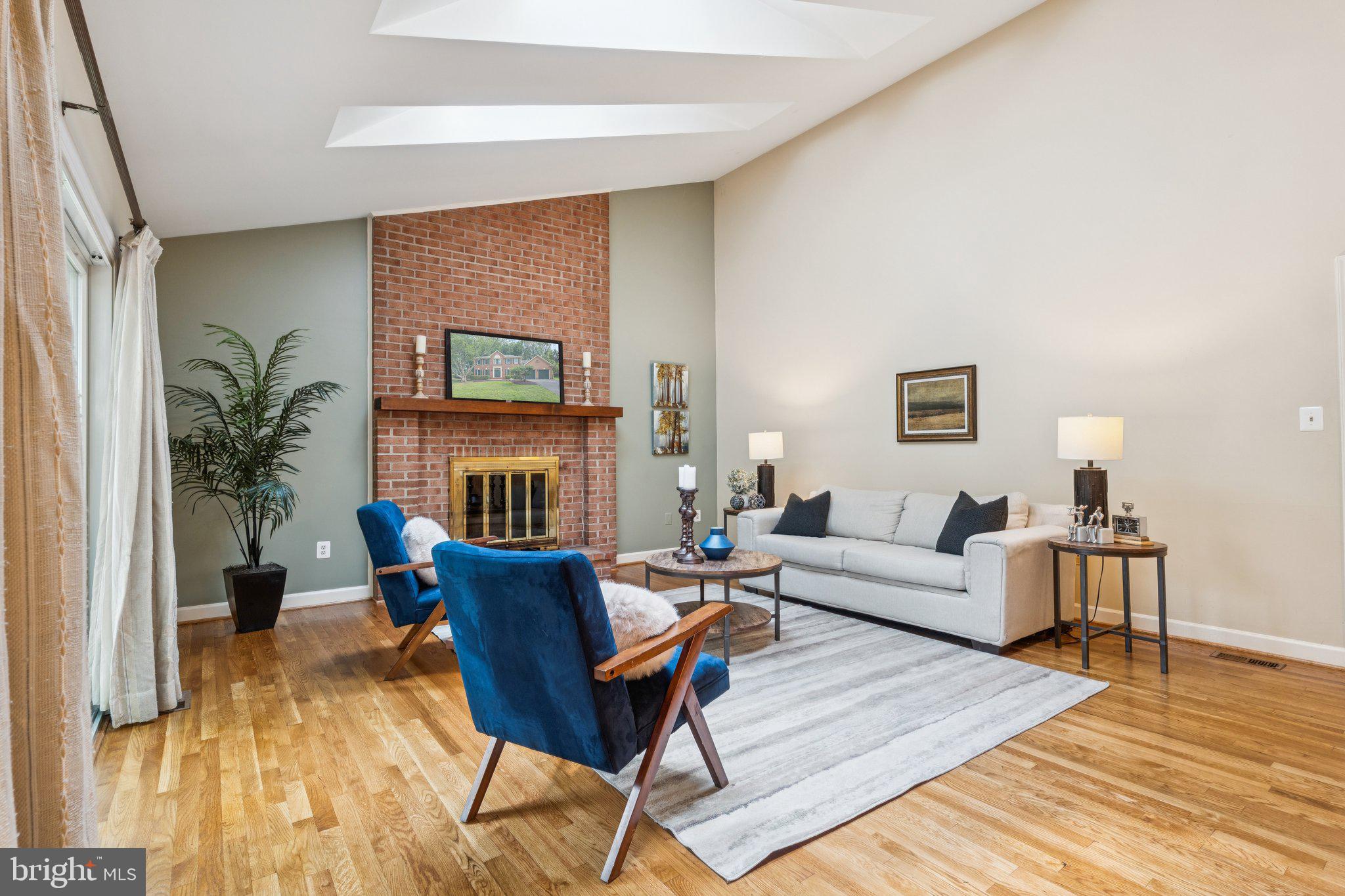 STONEGATE - Residential