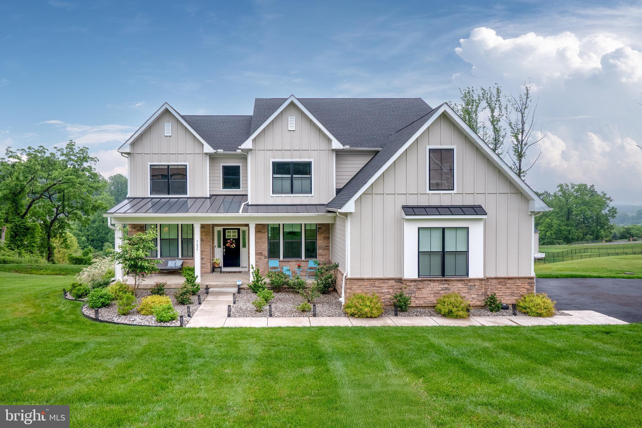 5635 SAUCON RIDGE ROAD