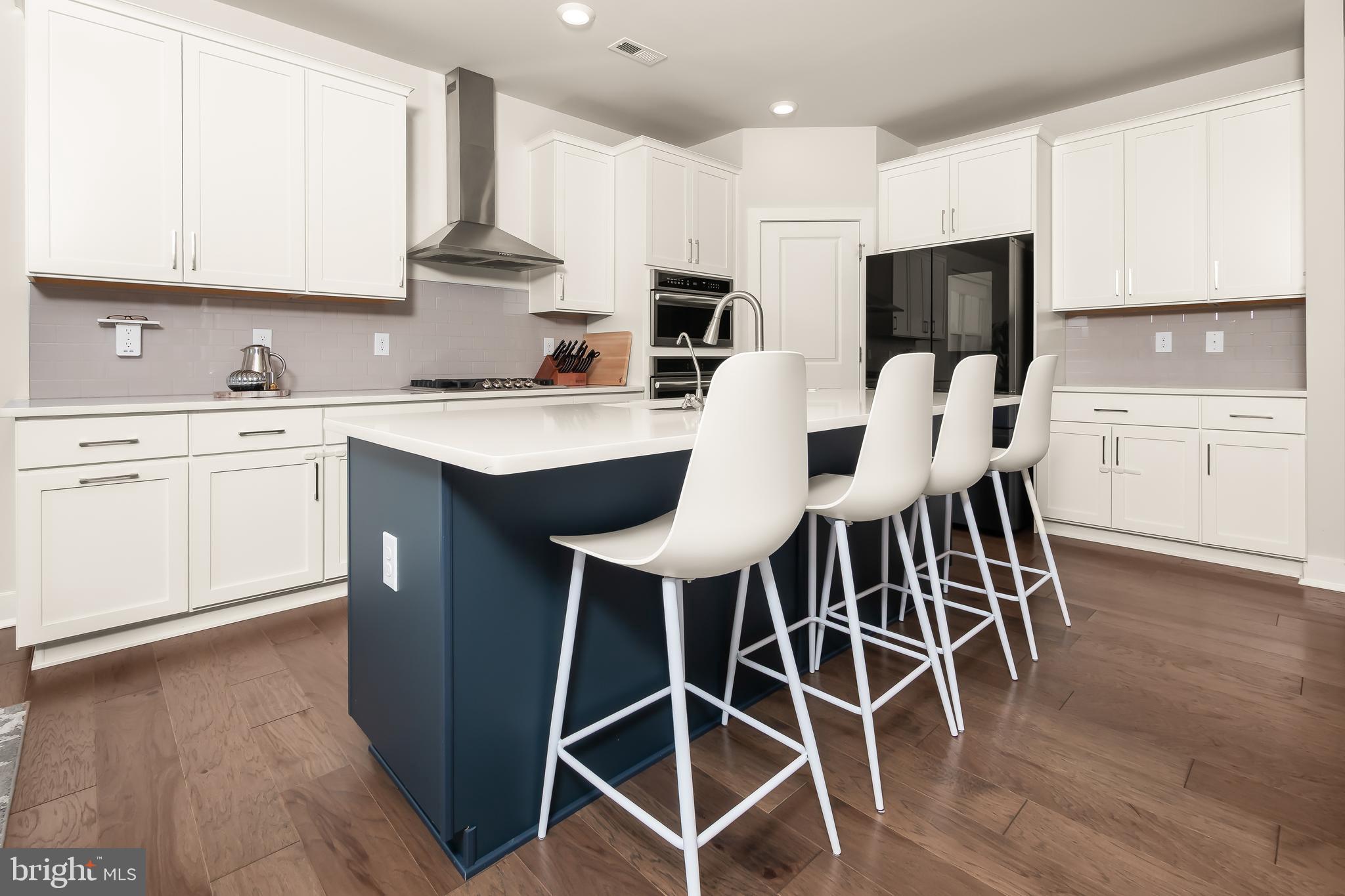 BLUE RIDGE ESTATES W - Residential