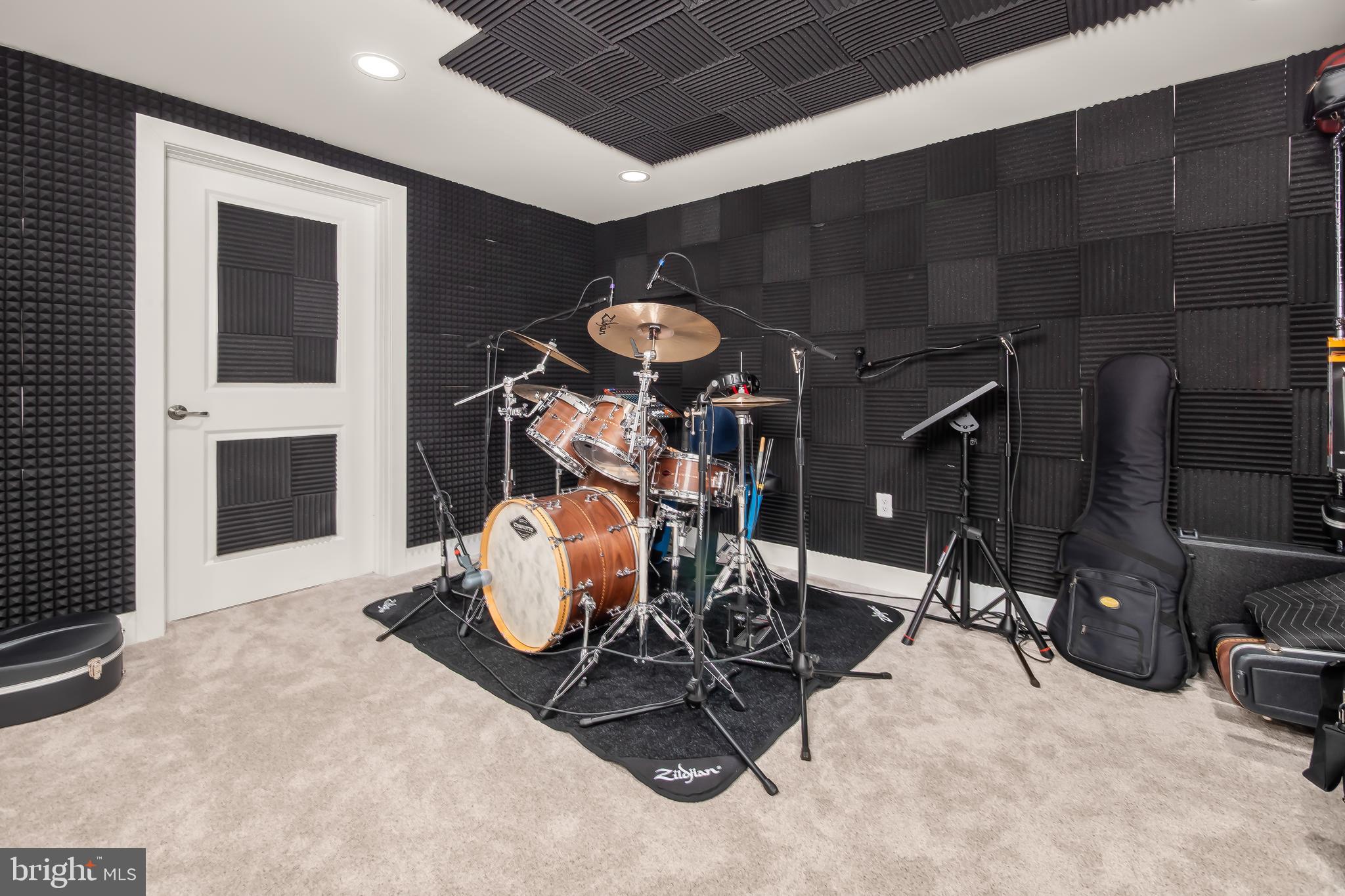 BLUE RIDGE ESTATES W - Residential