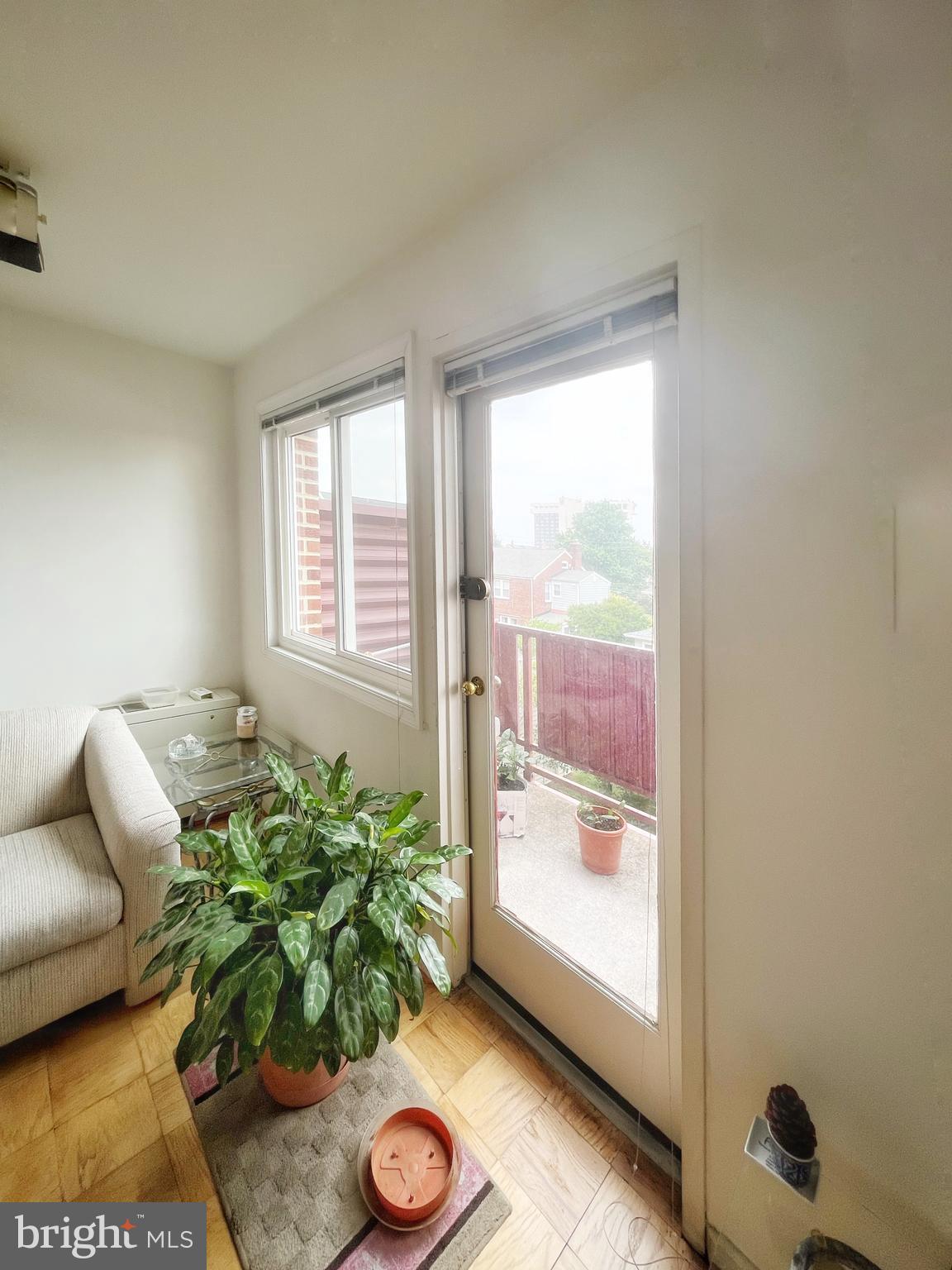 LANCASTER - Residential