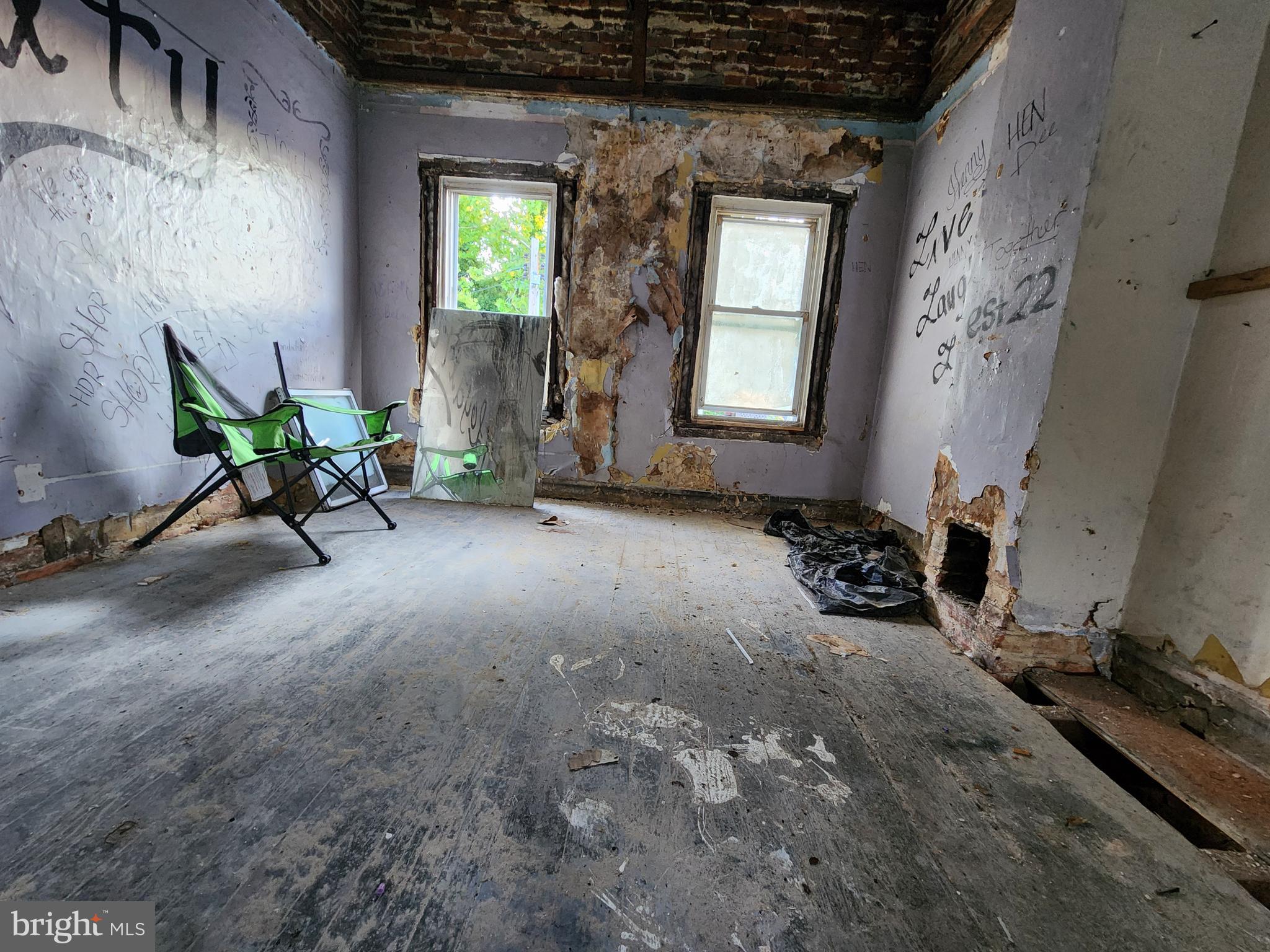 SANDTOWN-WINCHESTER - Residential