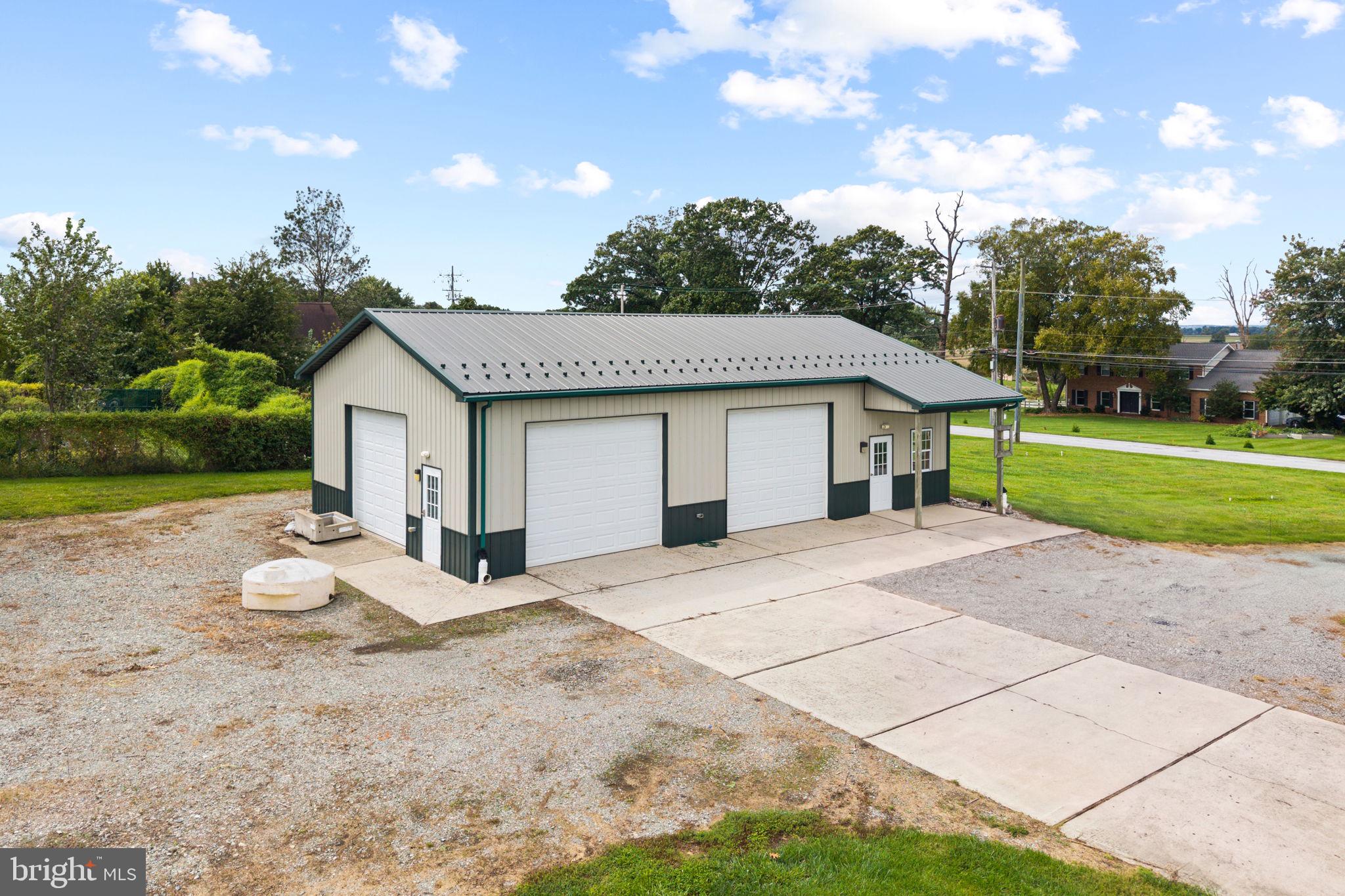 390 OLD LIMESTONE ROAD