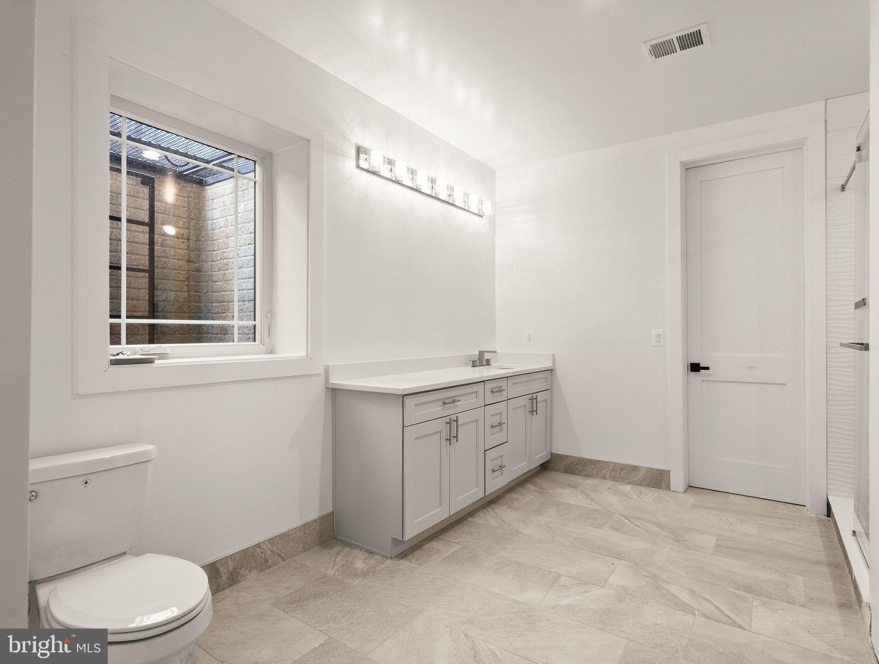 BEACON HILL - Residential