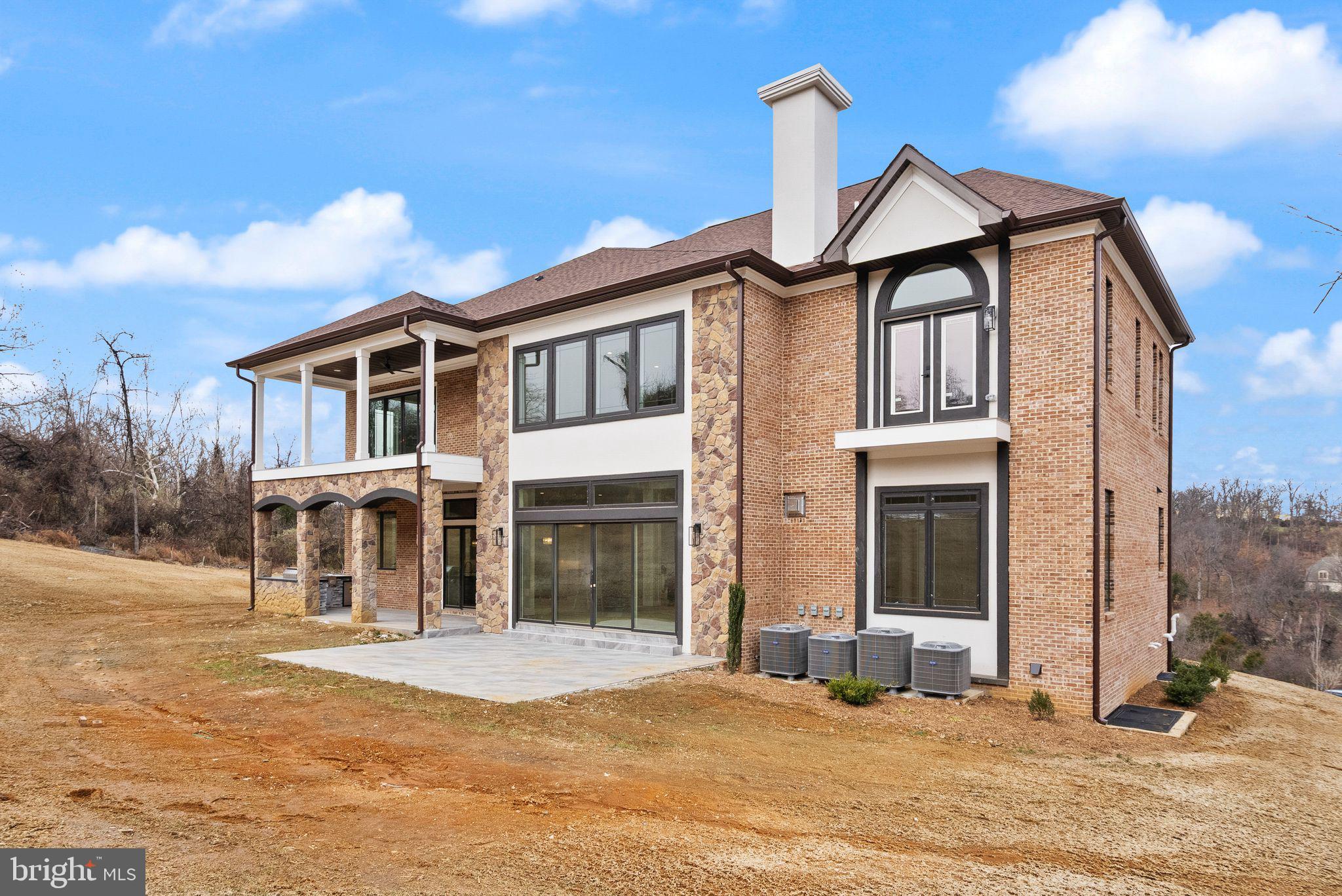 BEACON HILL - Residential