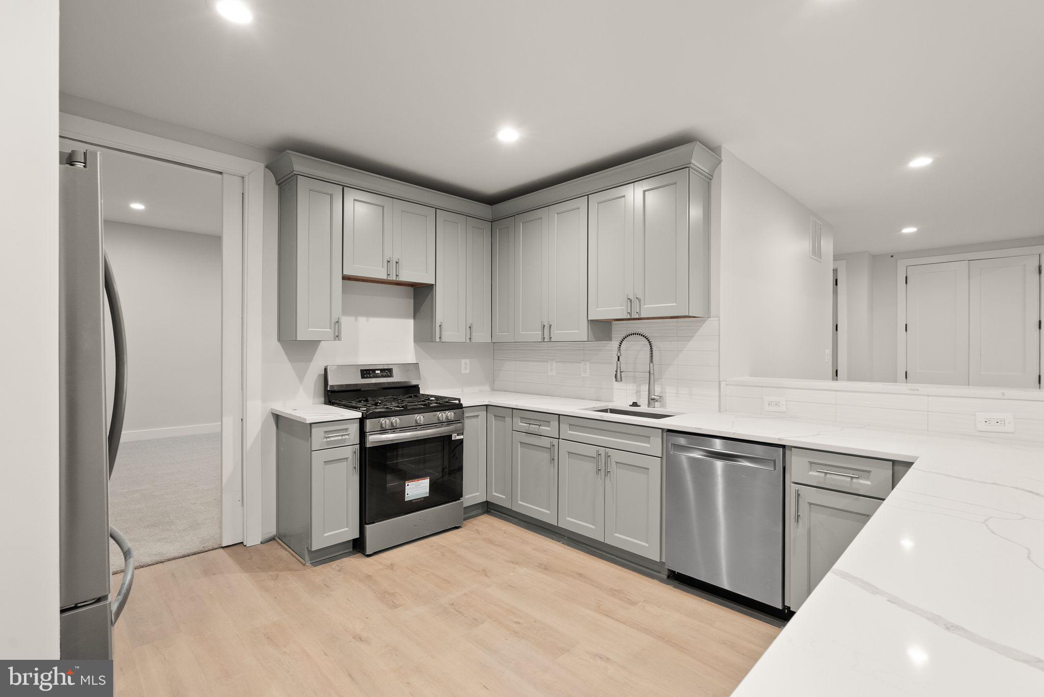 BEACON HILL - Residential