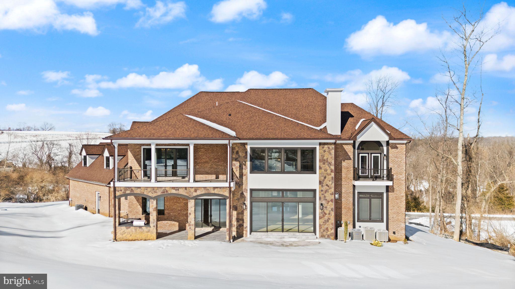 BEACON HILL - Residential