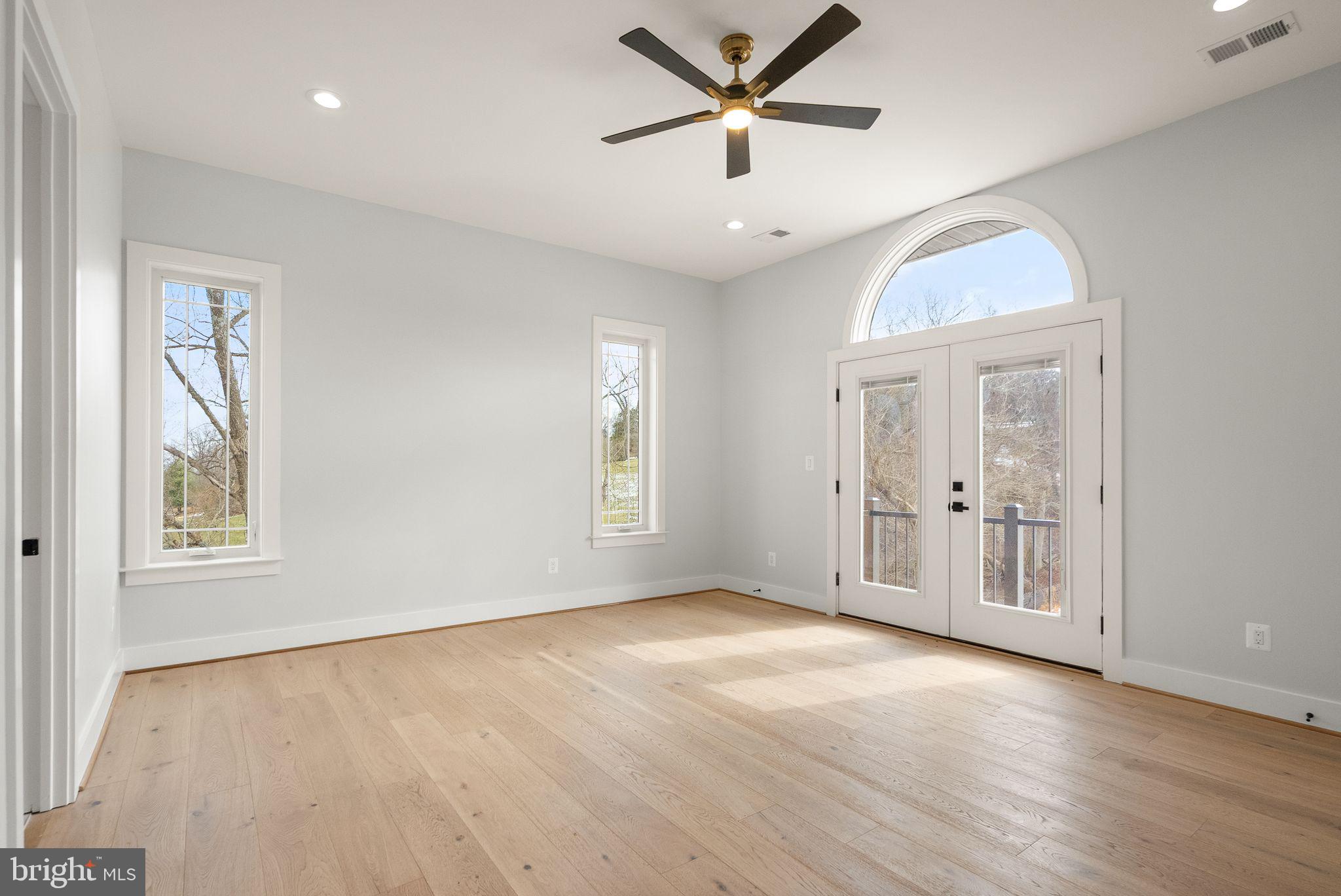 BEACON HILL - Residential