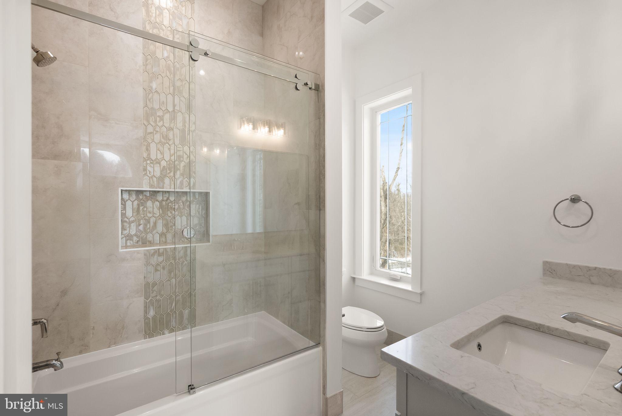 BEACON HILL - Residential