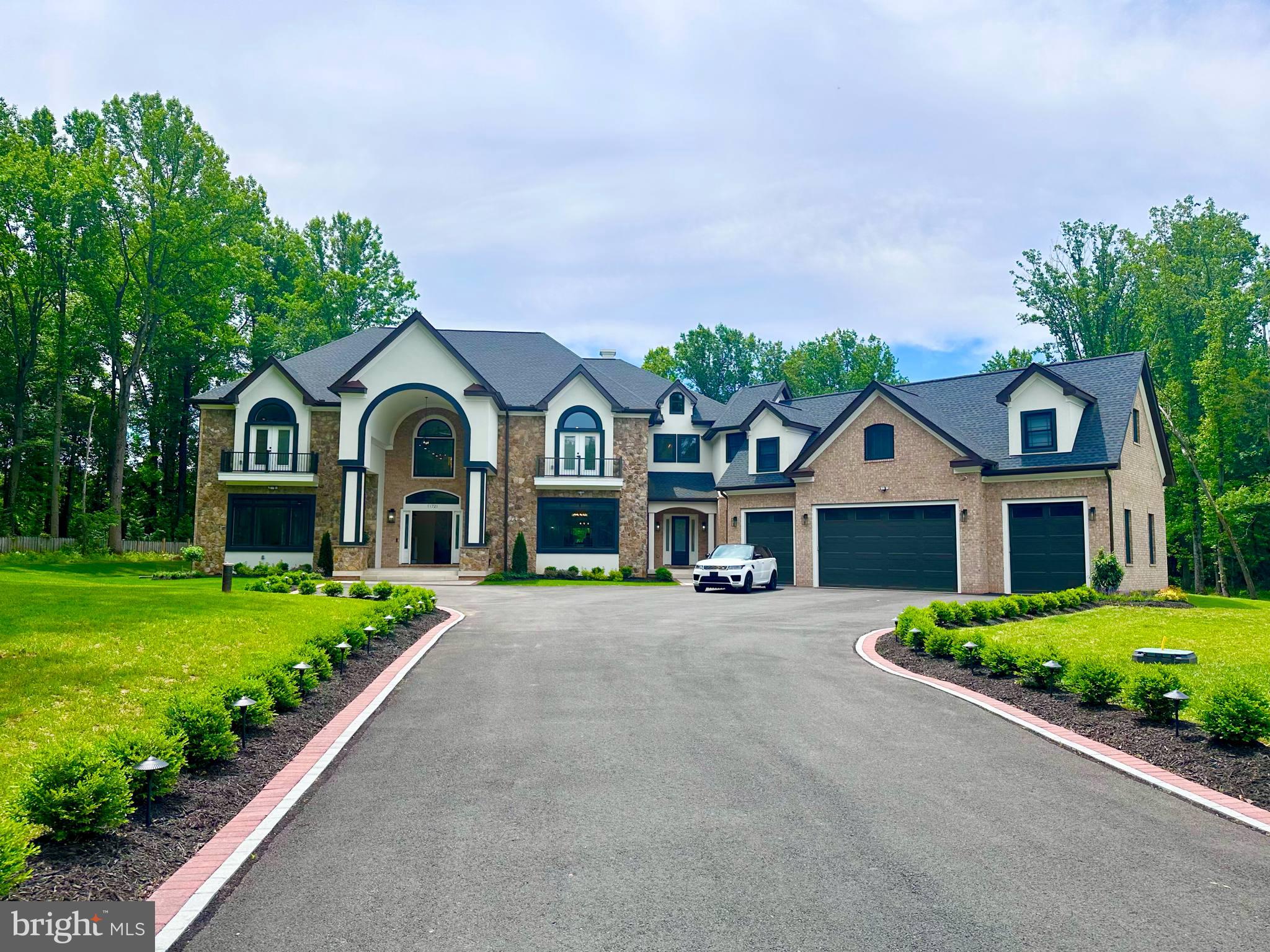 BEACON HILL - Residential