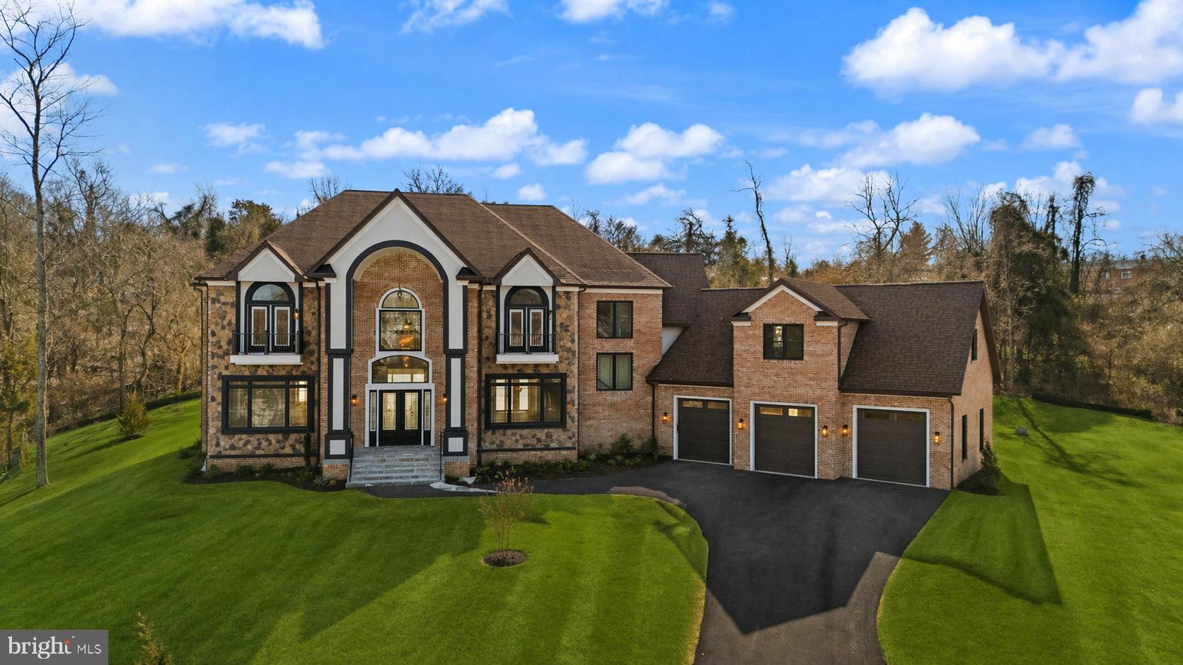 BEACON HILL - Residential