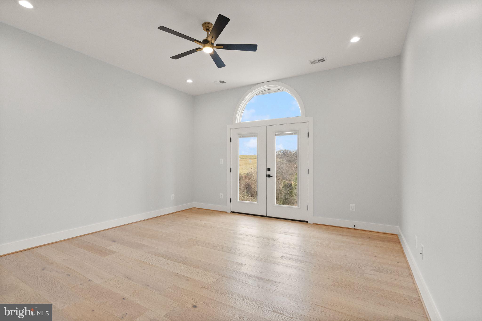 BEACON HILL - Residential