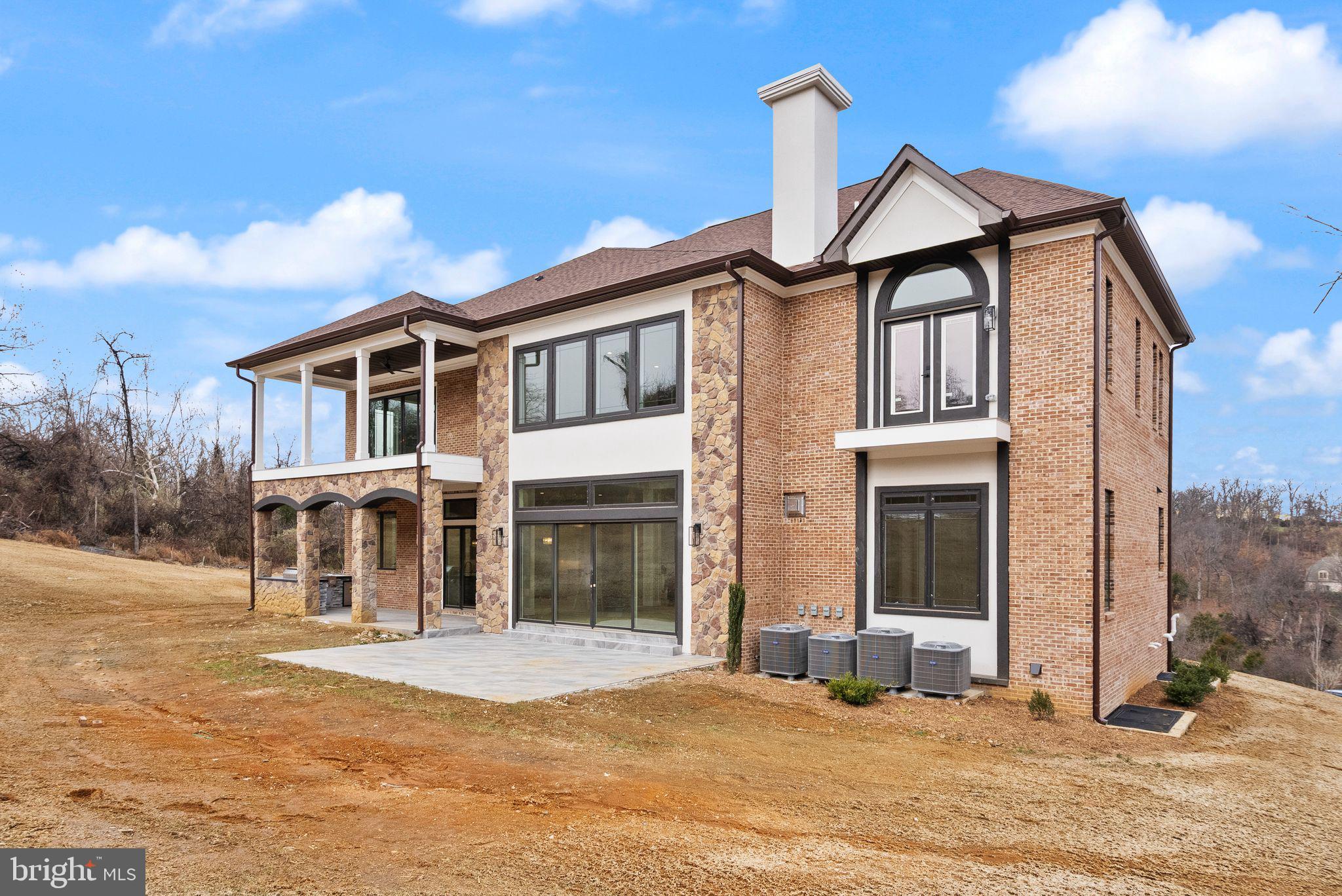 BEACON HILL - Residential