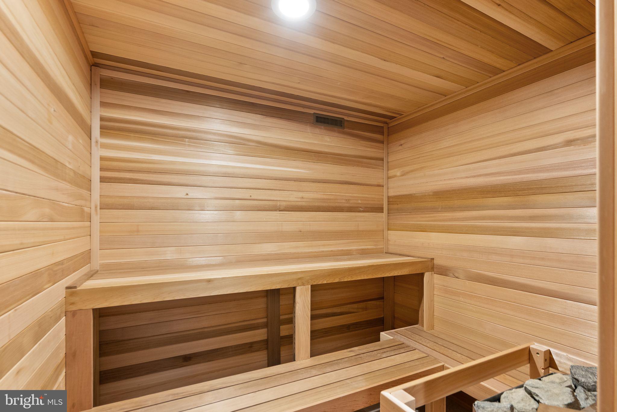 BEACON HILL - Residential