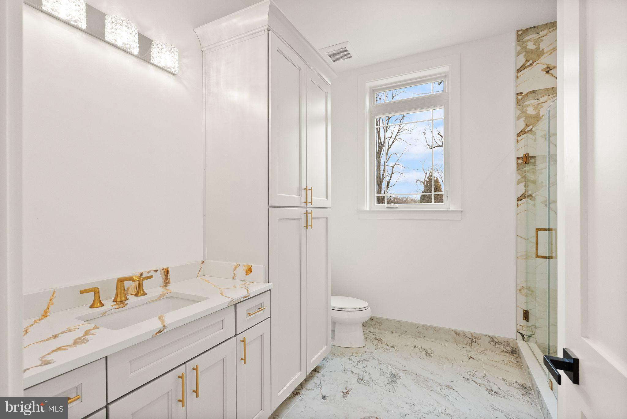 BEACON HILL - Residential