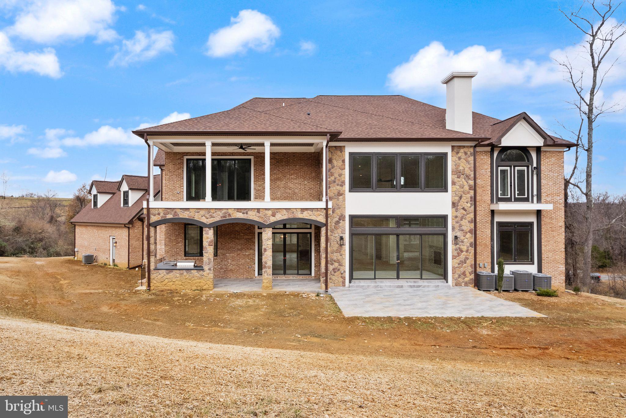 BEACON HILL - Residential