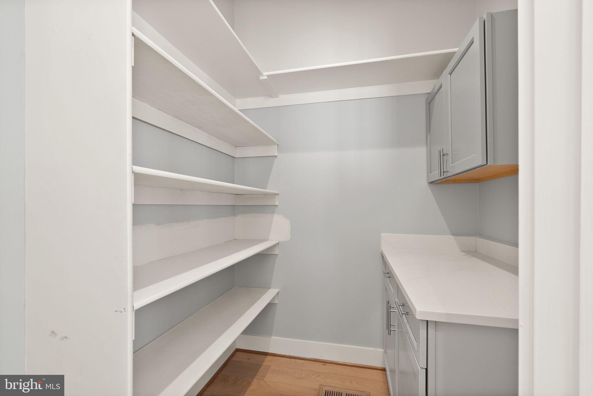 BEACON HILL - Residential