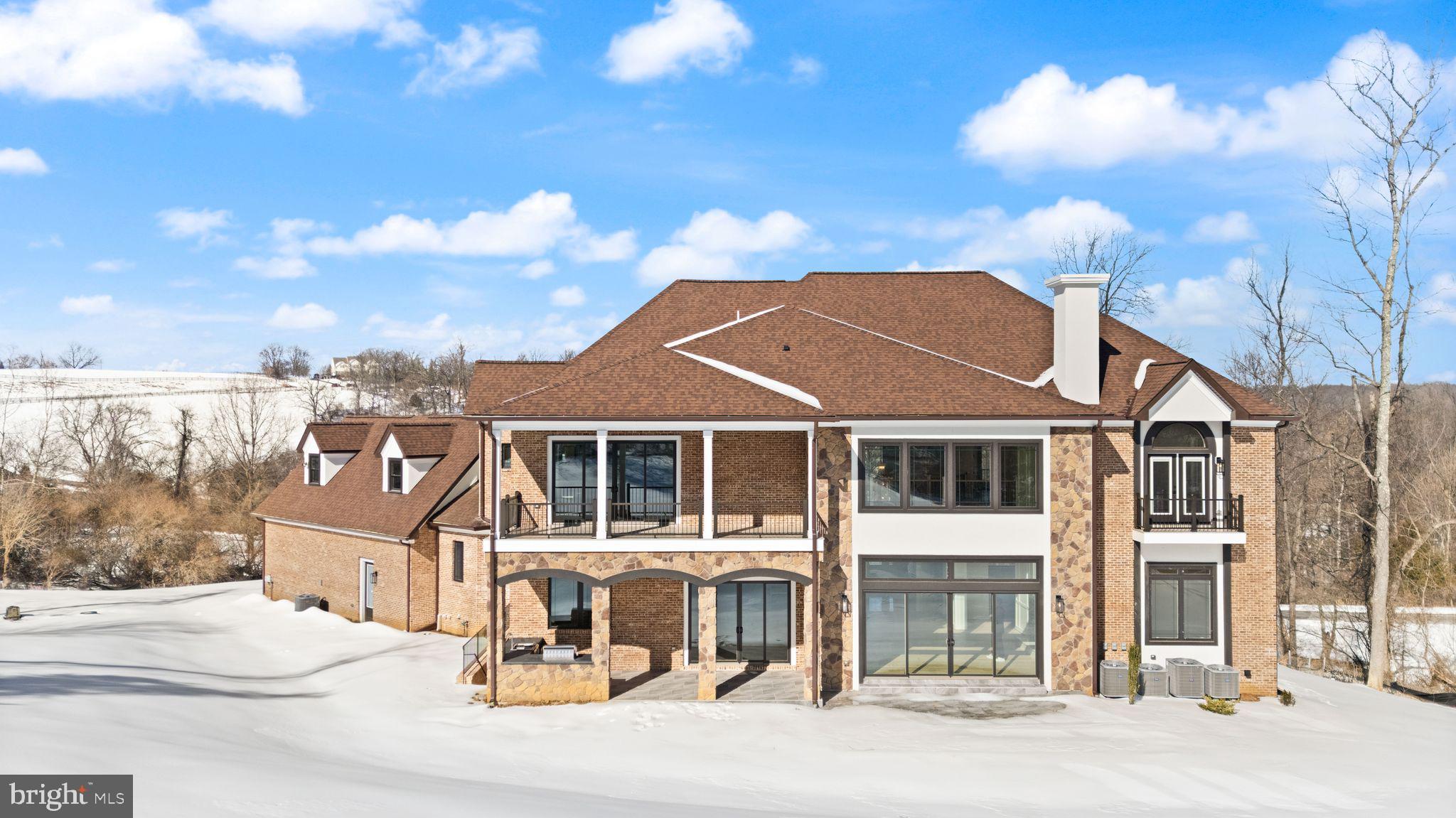 BEACON HILL - Residential