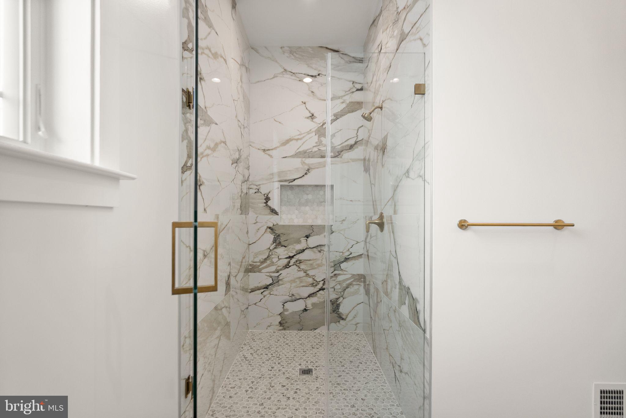 BEACON HILL - Residential