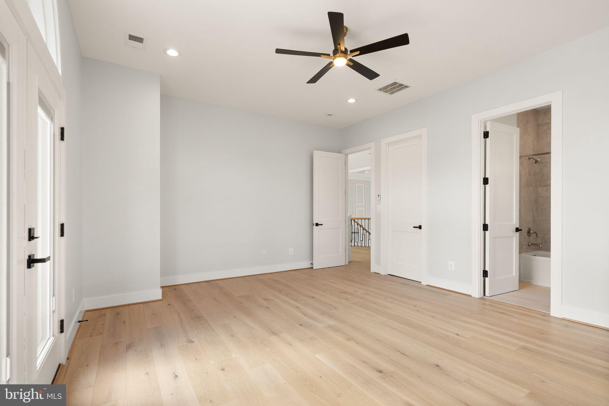 BEACON HILL - Residential