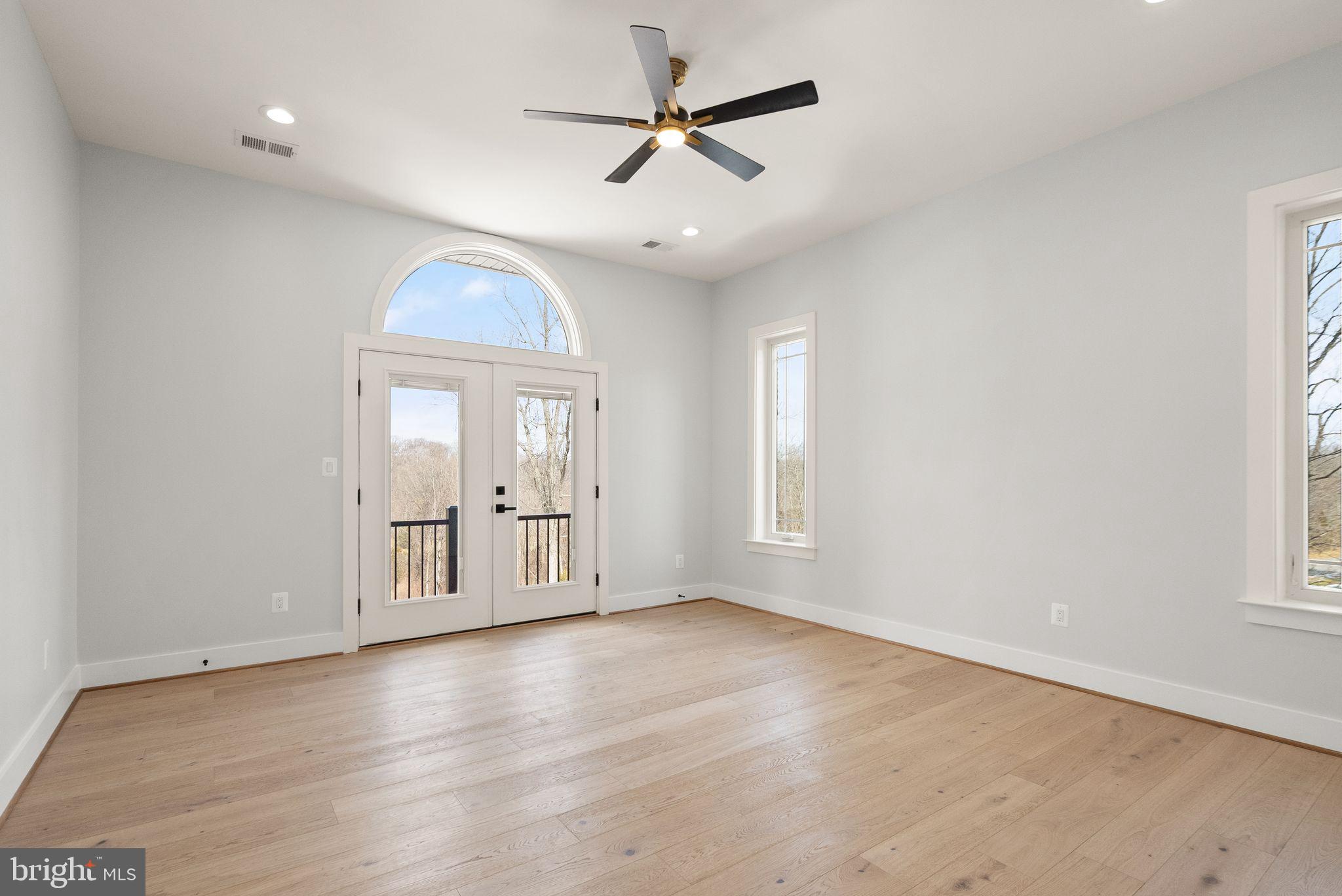 BEACON HILL - Residential