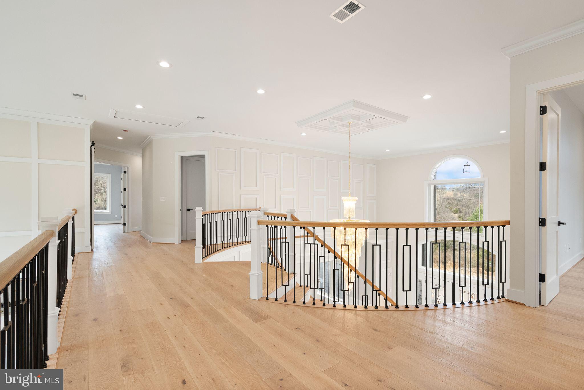 BEACON HILL - Residential