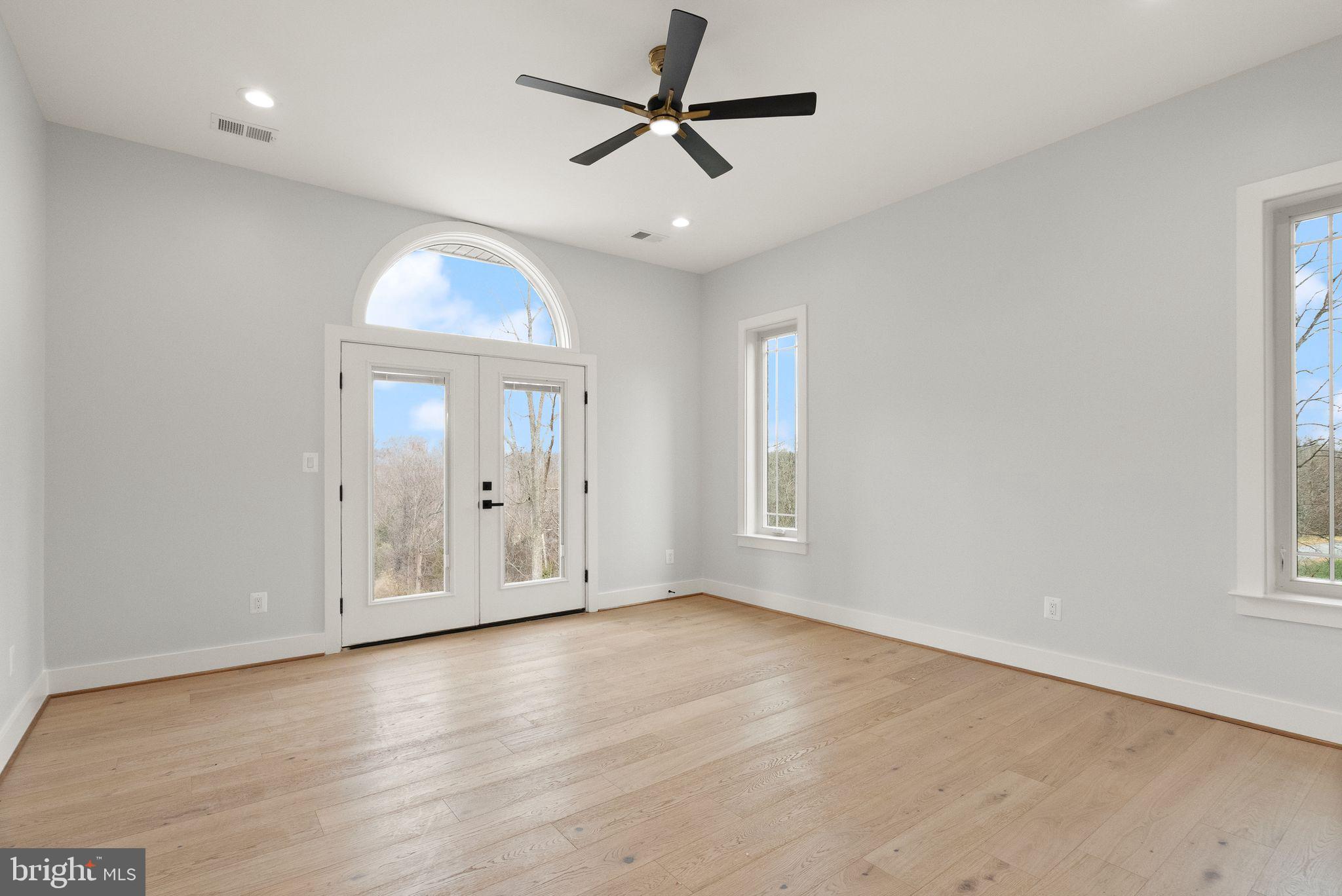 BEACON HILL - Residential