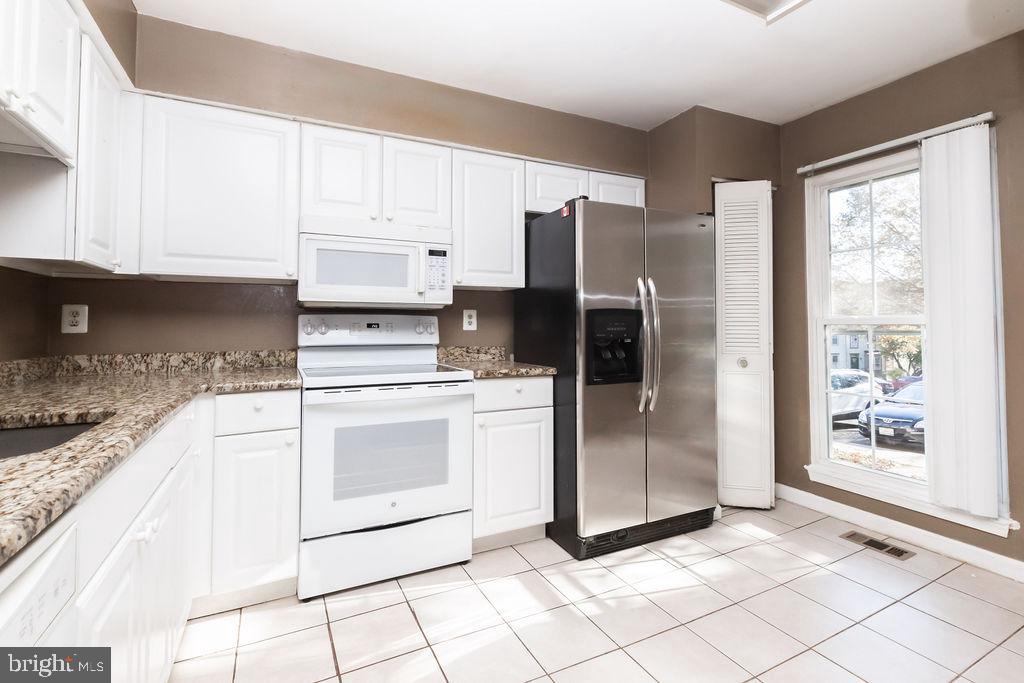 CHURCHILL TOWN SECTOR - Residential