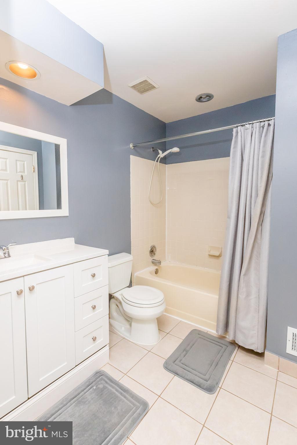 CHURCHILL TOWN SECTOR - Residential