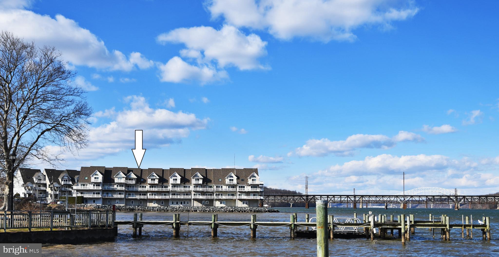 SENECA POINTE - Residential