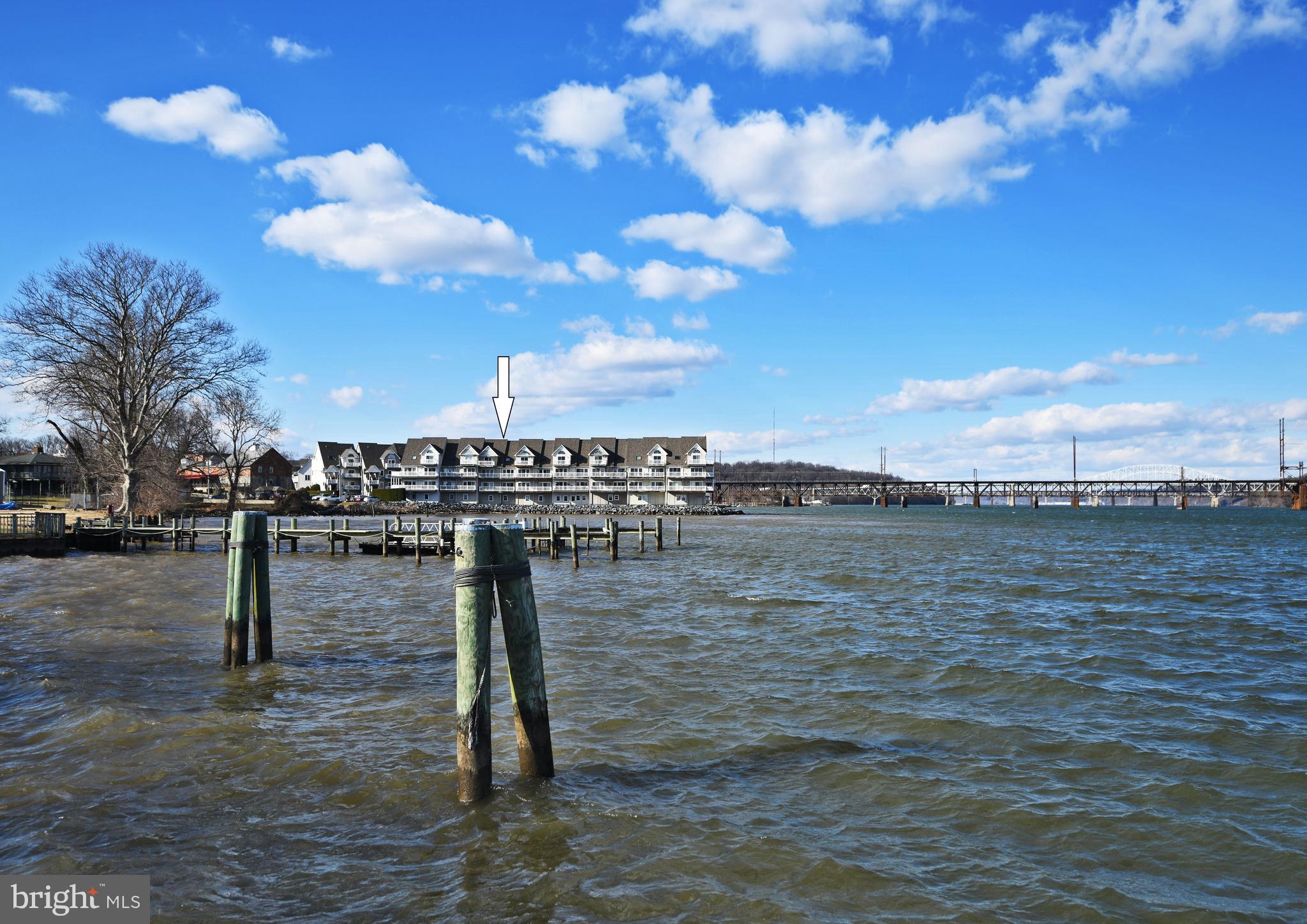 SENECA POINTE - Residential